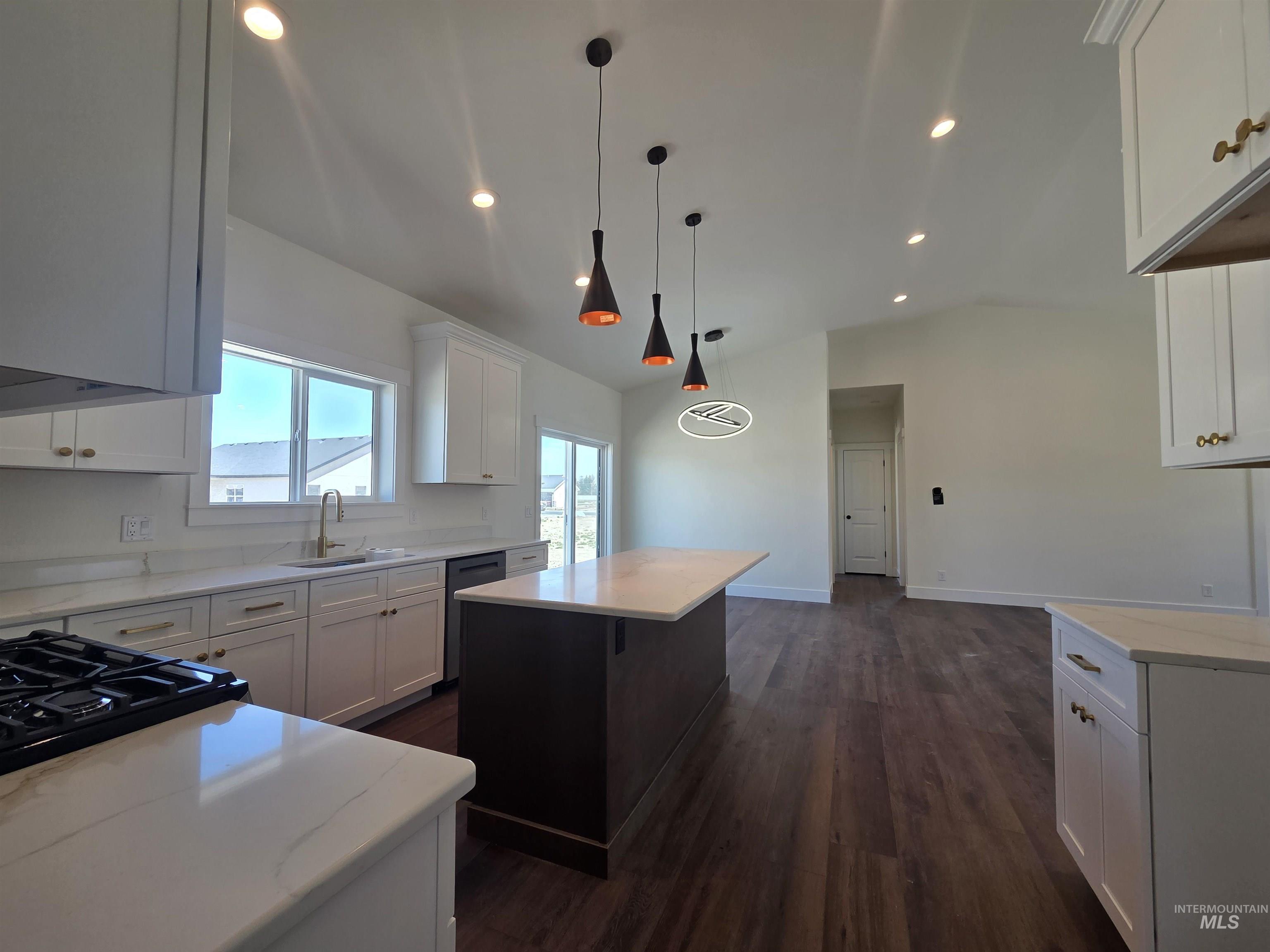 1512 Belle Drive, Rupert, Idaho 83350, 4 Bedrooms, 2 Bathrooms, Residential For Sale, Price $369,999, 98981554