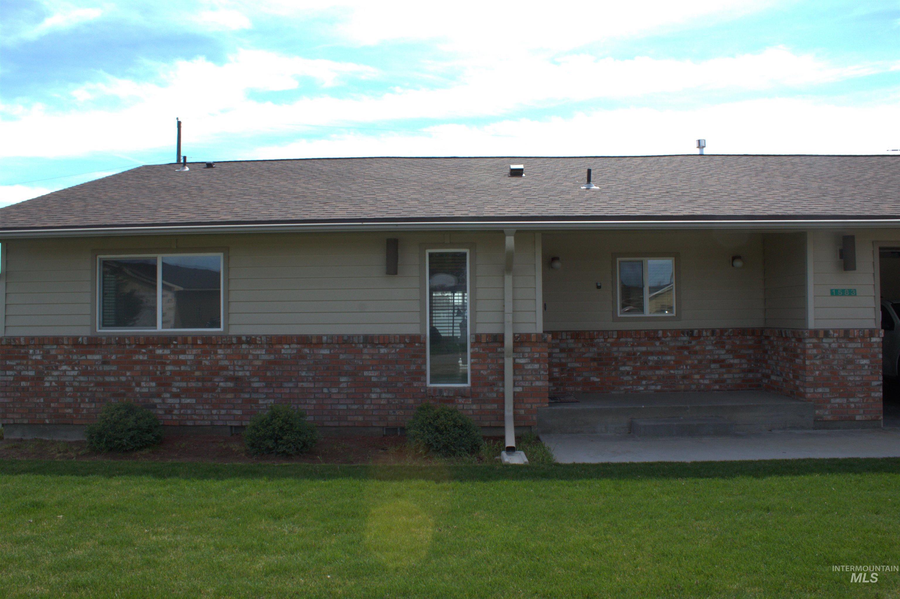 1583 NW 26 St, Fruitland, Idaho 83619, 3 Bedrooms, 2 Bathrooms, Residential For Sale, Price $475,000, 98981561
