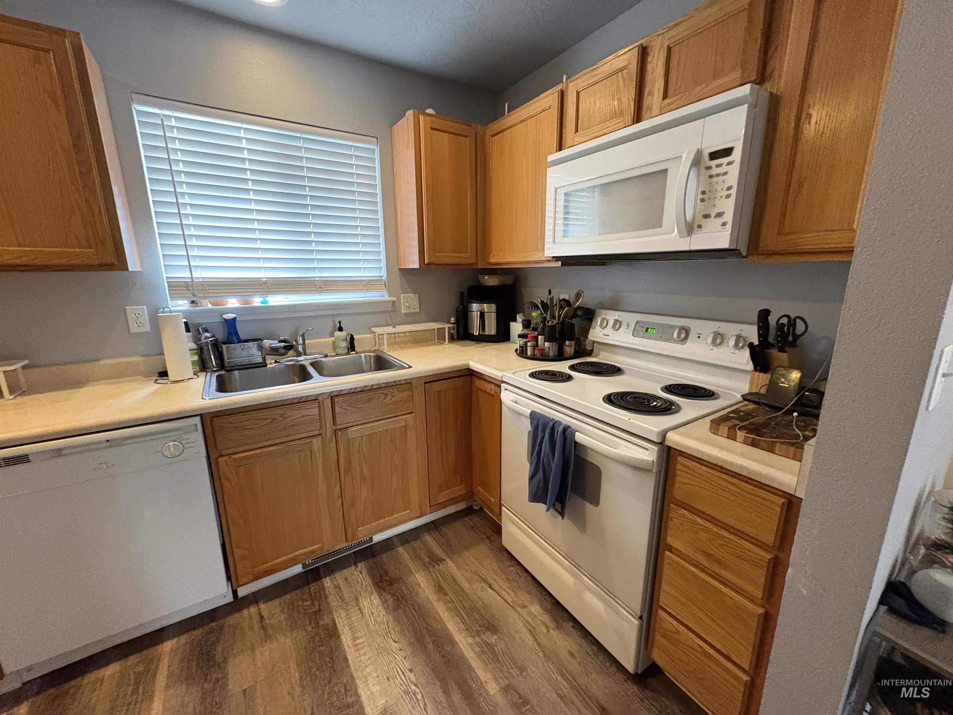 119-125 E King St, Meridian, Idaho 83642, 2 Bedrooms, 2 Bathrooms, Residential Income For Sale, Price $995,000,MLS 98981568