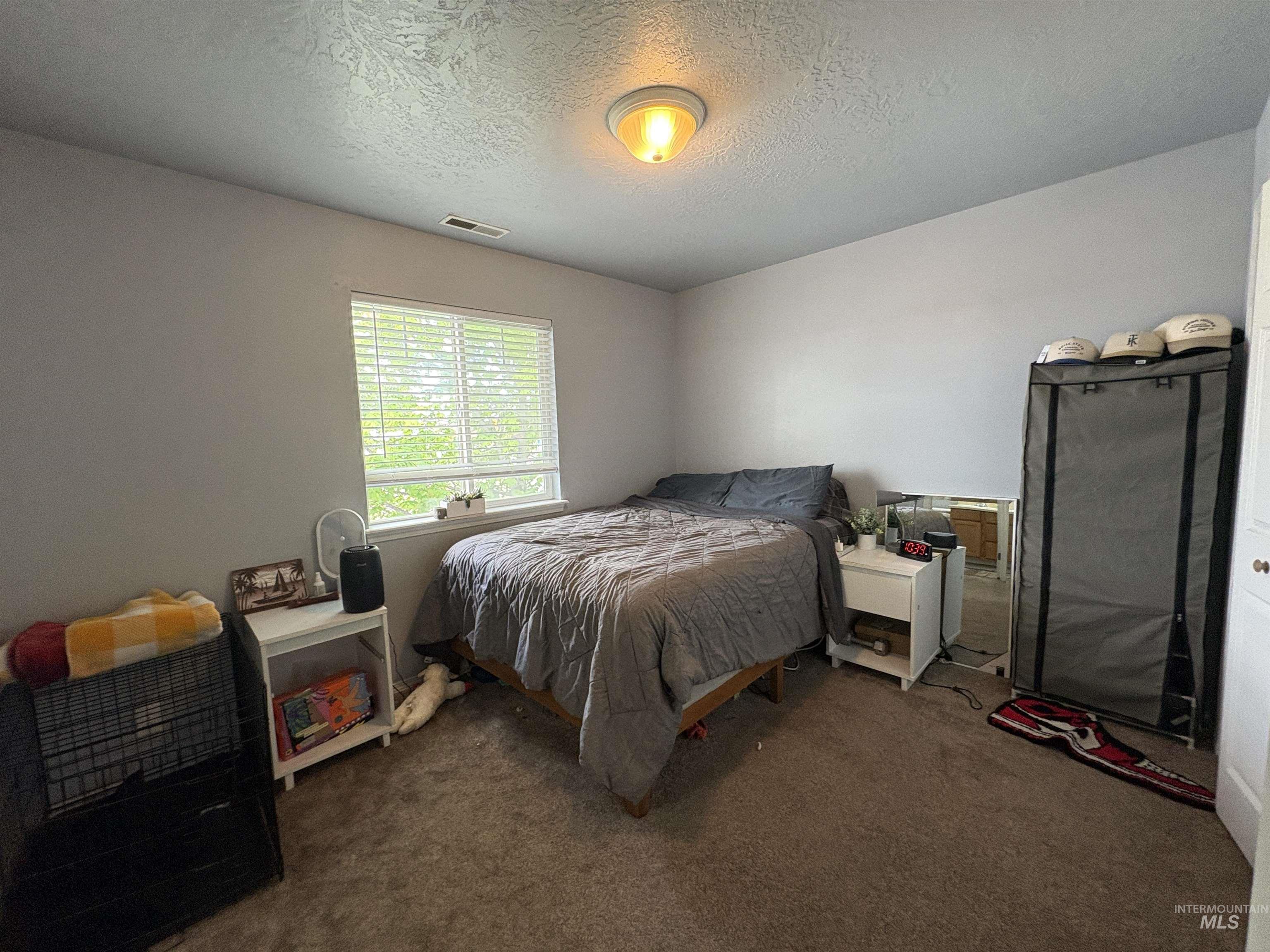 119-125 E King St, Meridian, Idaho 83642, 2 Bedrooms, 2 Bathrooms, Residential Income For Sale, Price $995,000,MLS 98981568