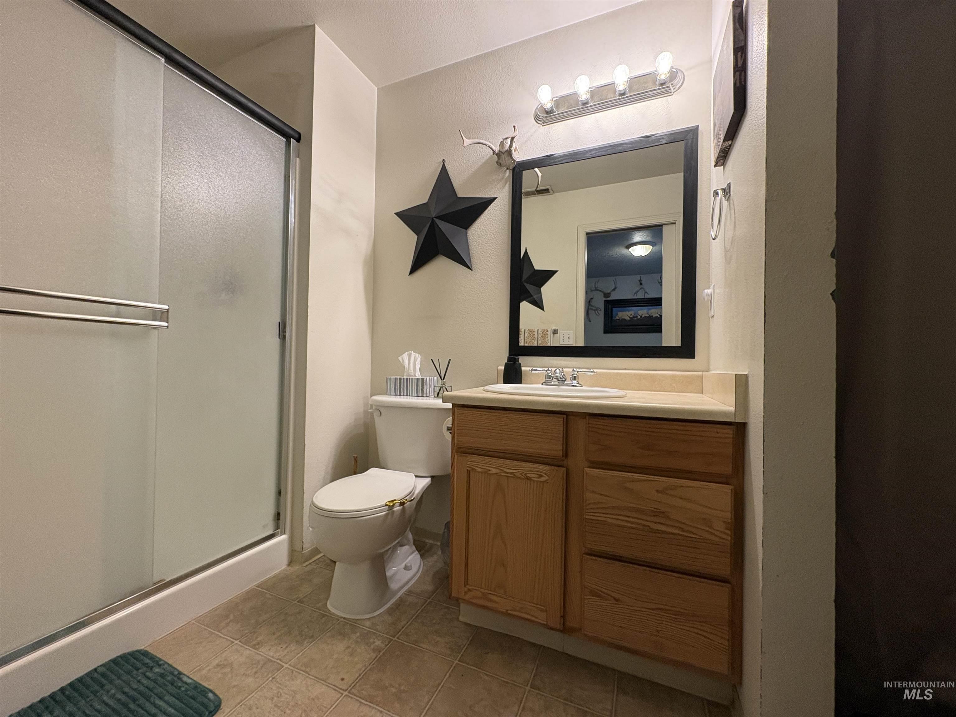 119-125 E King St, Meridian, Idaho 83642, 2 Bedrooms, 2 Bathrooms, Residential Income For Sale, Price $995,000,MLS 98981568