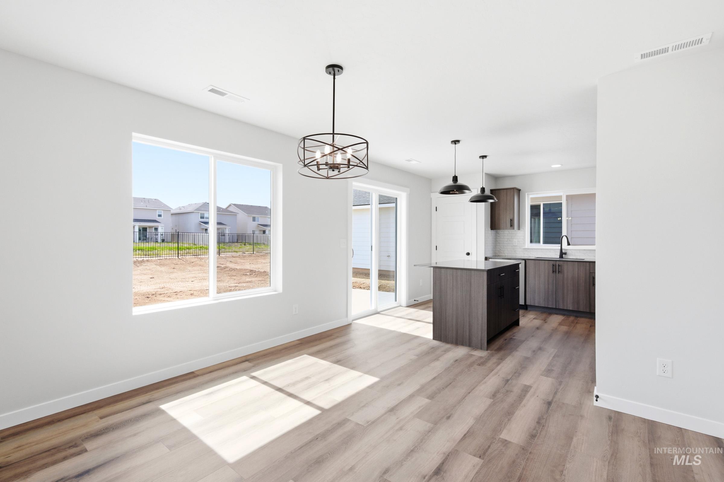 6629 W Redwood Creek Dr, Meridian, Idaho 83646, 4 Bedrooms, 2.5 Bathrooms, Residential For Sale, Price $489,990, 98981569