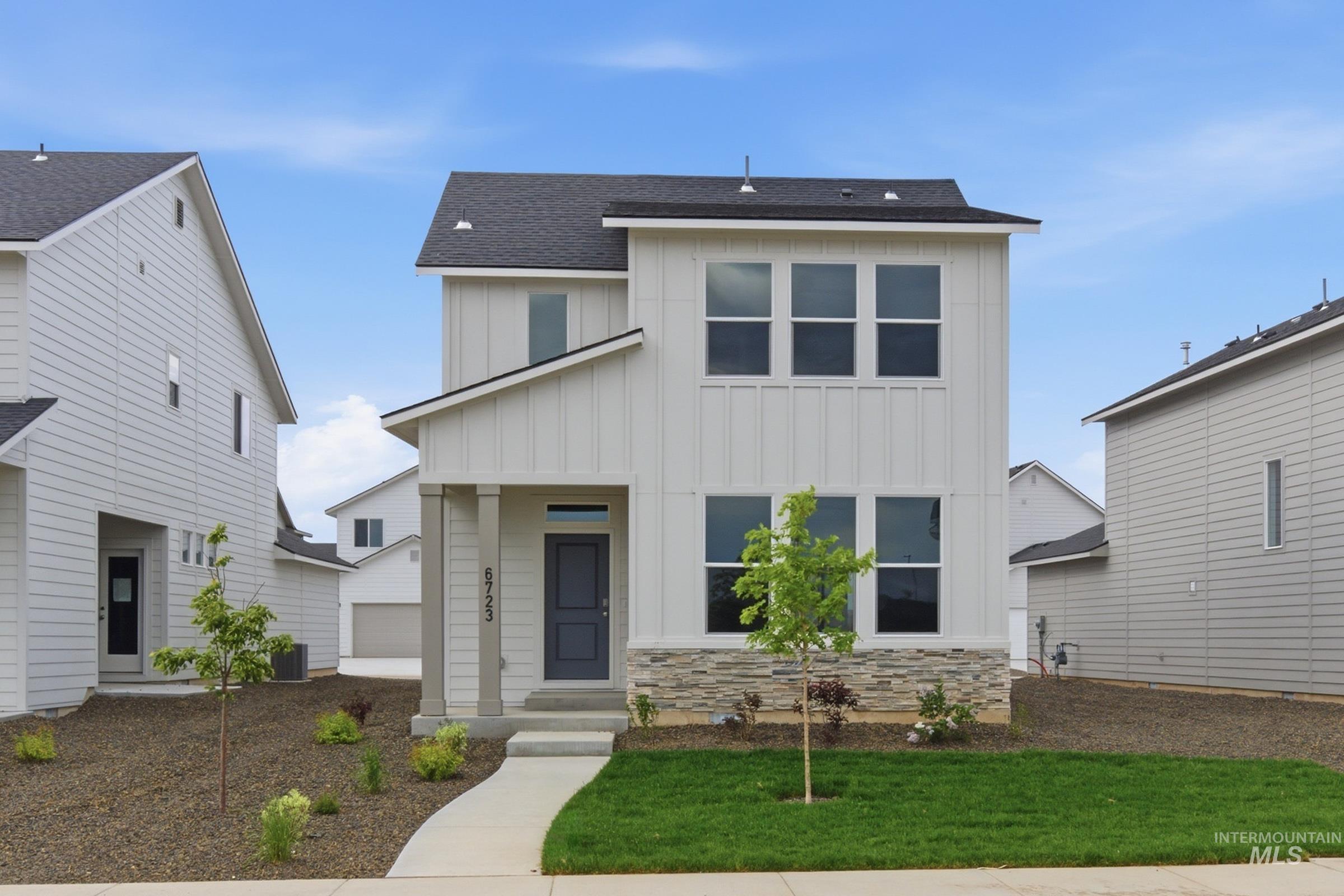 6723 W Fairy Falls Dr, Meridian, Idaho 83646, 3 Bedrooms, 2.5 Bathrooms, Residential For Sale, Price $471,990, 98981571