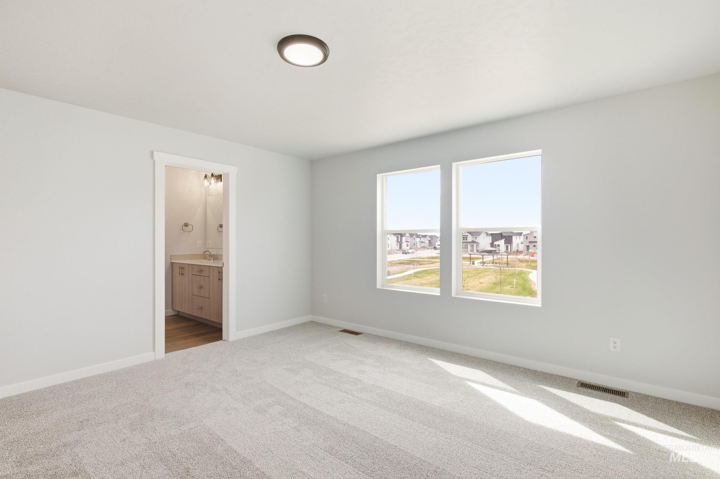 6671 W Plateau Creek Dr, Meridian, Idaho 83646, 3 Bedrooms, 2.5 Bathrooms, Residential For Sale, Price $472,990, 98981575