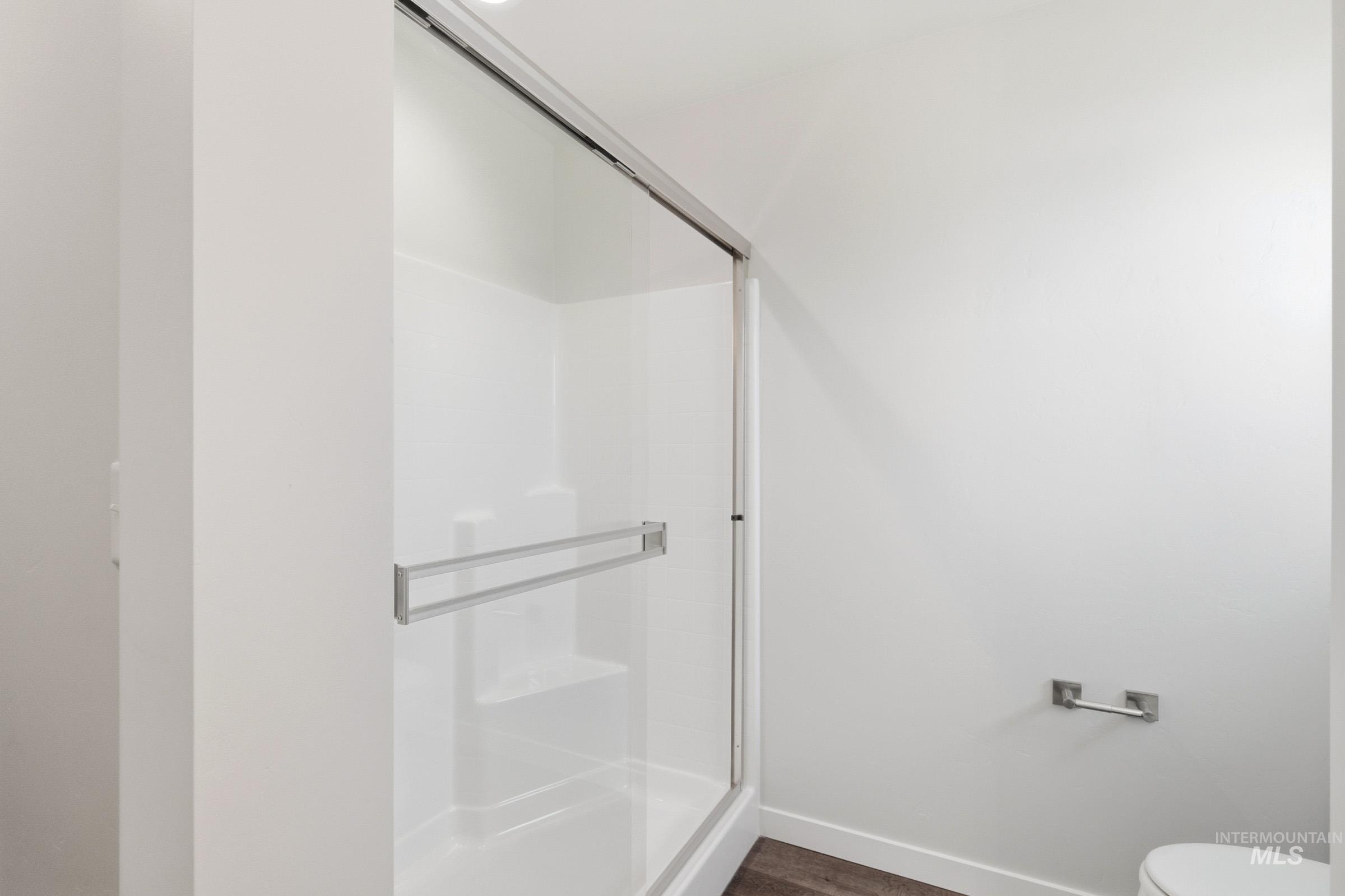 6671 W Plateau Creek Dr, Meridian, Idaho 83646, 3 Bedrooms, 2.5 Bathrooms, Residential For Sale, Price $472,990, 98981575