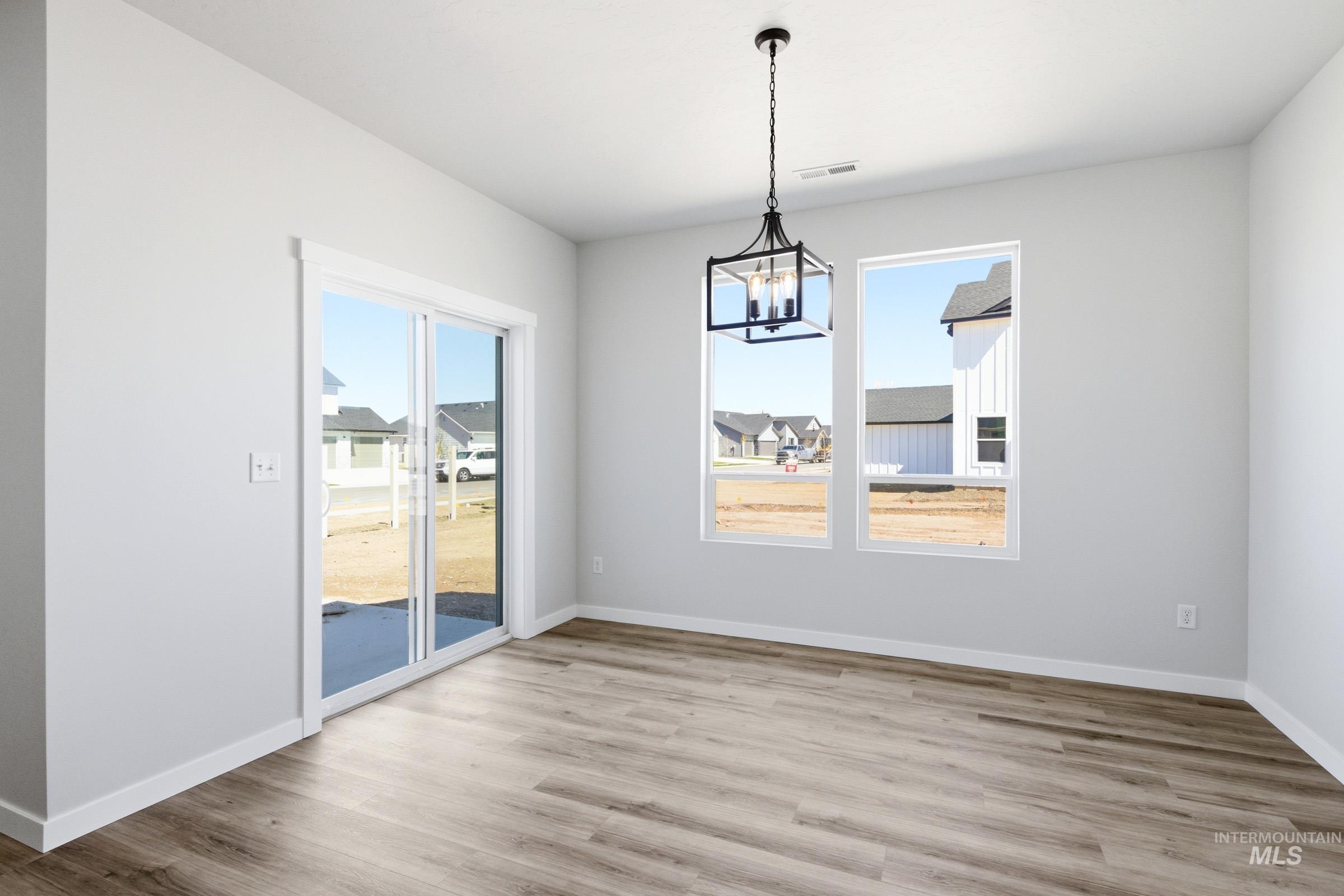 17734 N Hugh Glass Way, Nampa, Idaho 83687, 4 Bedrooms, 2 Bathrooms, Residential For Sale, Price $559,990, 98981585