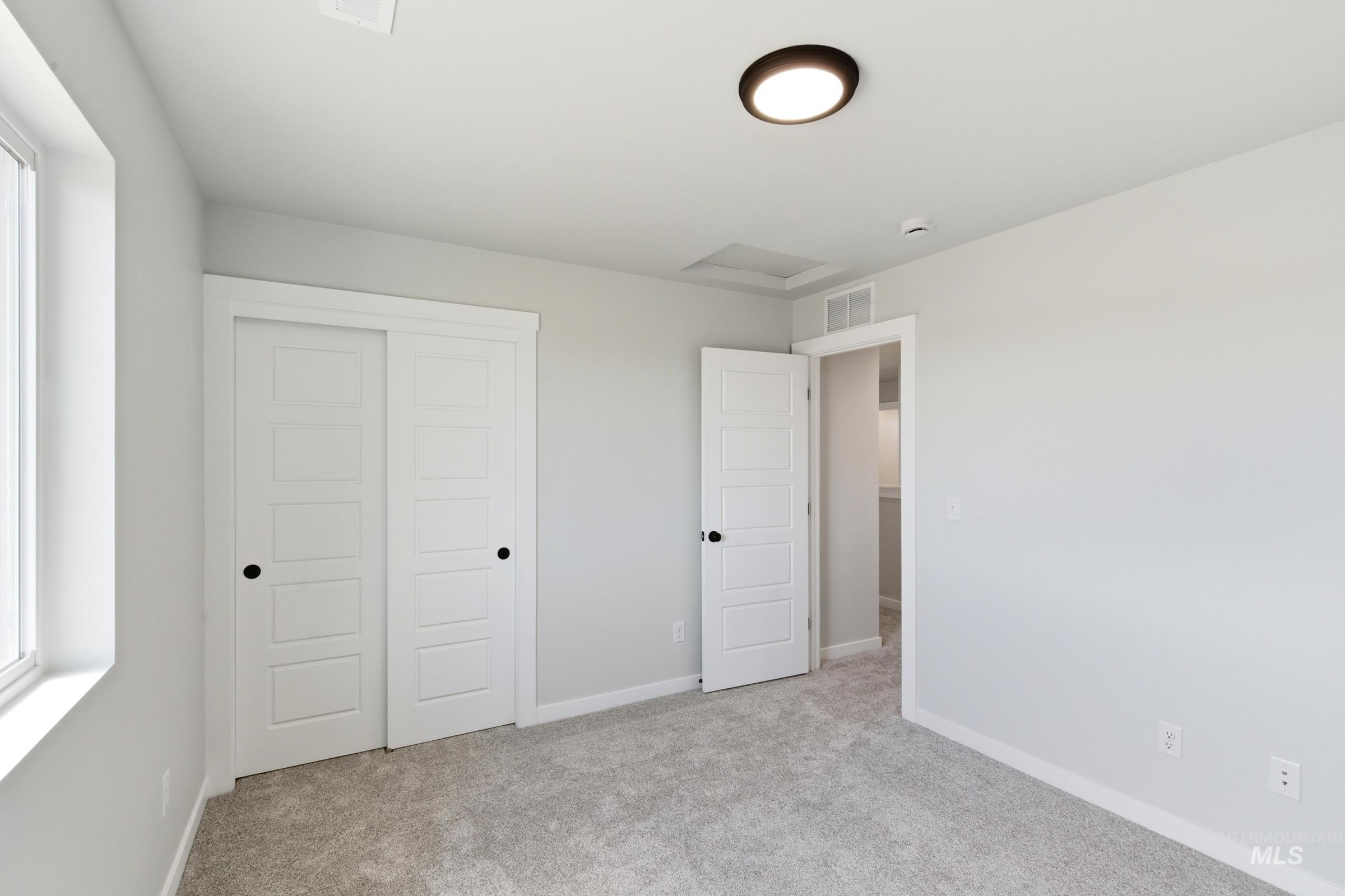 2138 S Border Way, Meridian, Idaho 83642, 3 Bedrooms, 2.5 Bathrooms, Residential For Sale, Price $478,990, 98981611