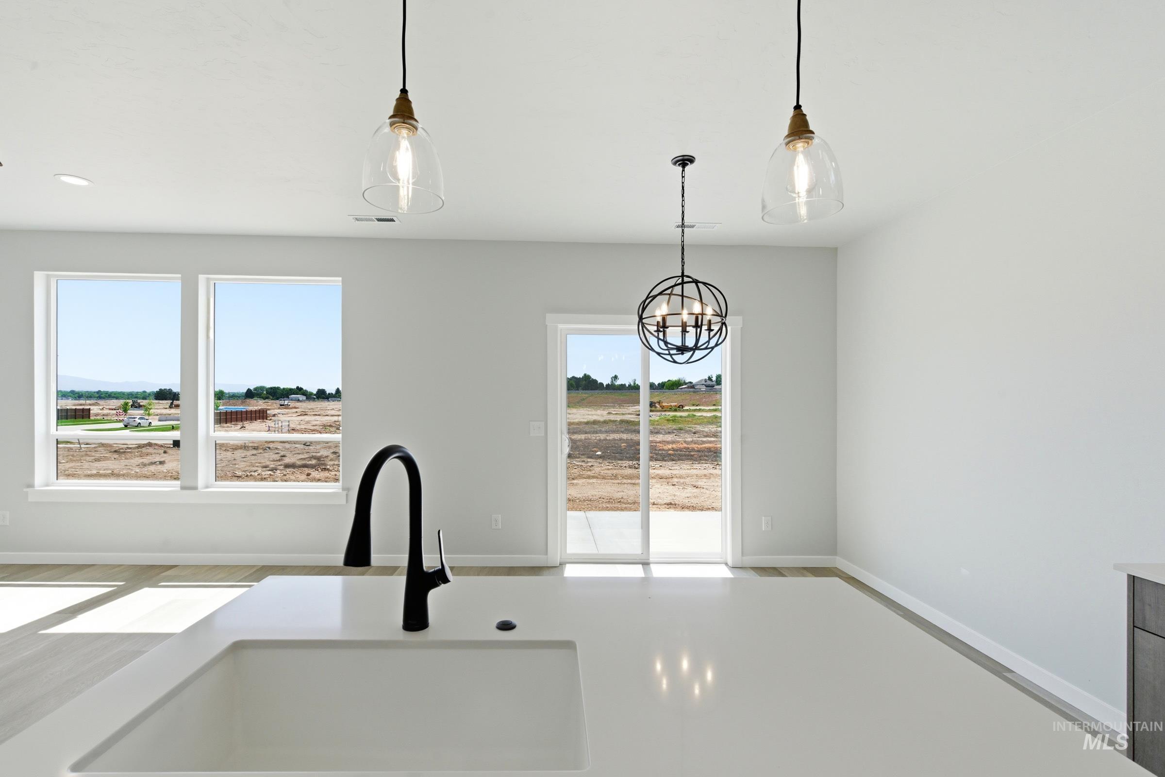 2138 S Border Way, Meridian, Idaho 83642, 3 Bedrooms, 2.5 Bathrooms, Residential For Sale, Price $478,990, 98981611