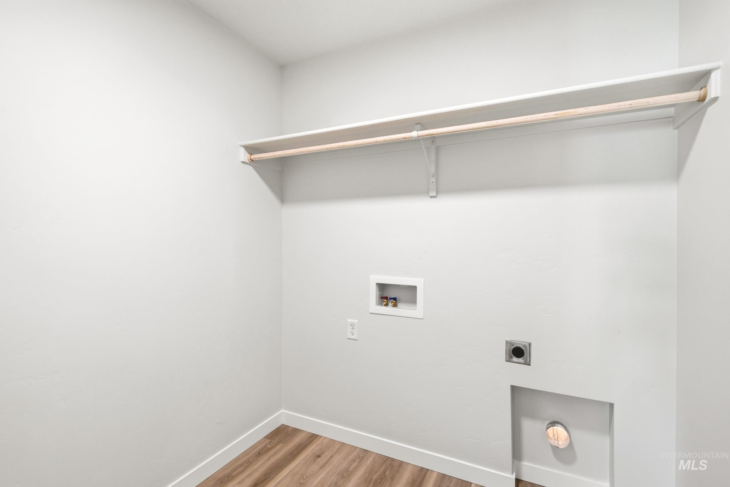 13697 Inman Ct, Caldwell, Idaho 83607, 4 Bedrooms, 2.5 Bathrooms, Residential For Sale, Price $459,990, 98981614