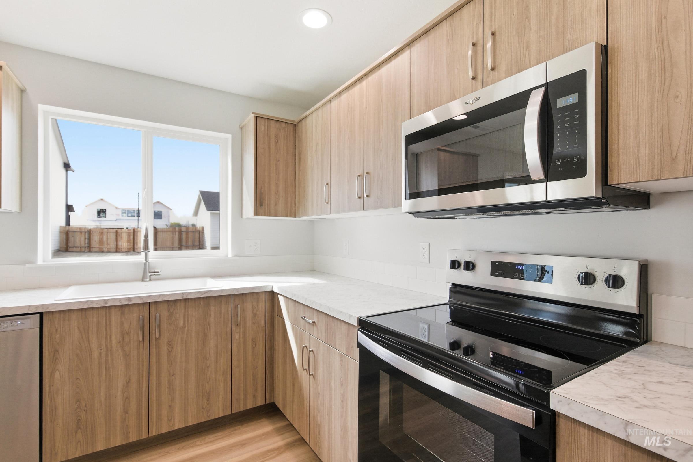 13697 Inman Ct, Caldwell, Idaho 83607, 4 Bedrooms, 2.5 Bathrooms, Residential For Sale, Price $459,990, 98981614