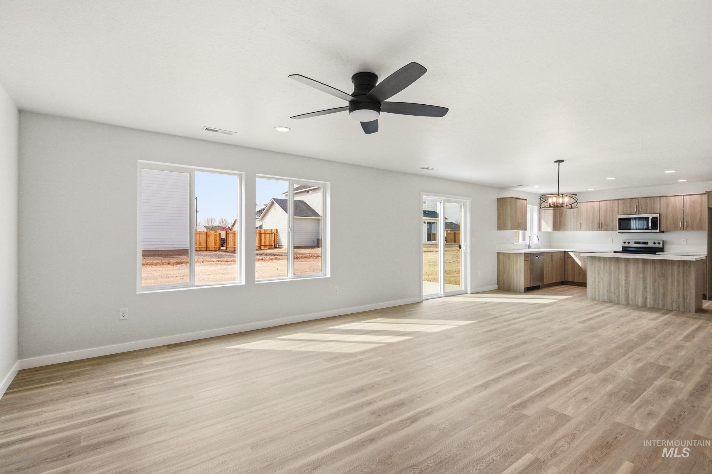 13697 Inman Ct, Caldwell, Idaho 83607, 4 Bedrooms, 2.5 Bathrooms, Residential For Sale, Price $459,990, 98981614