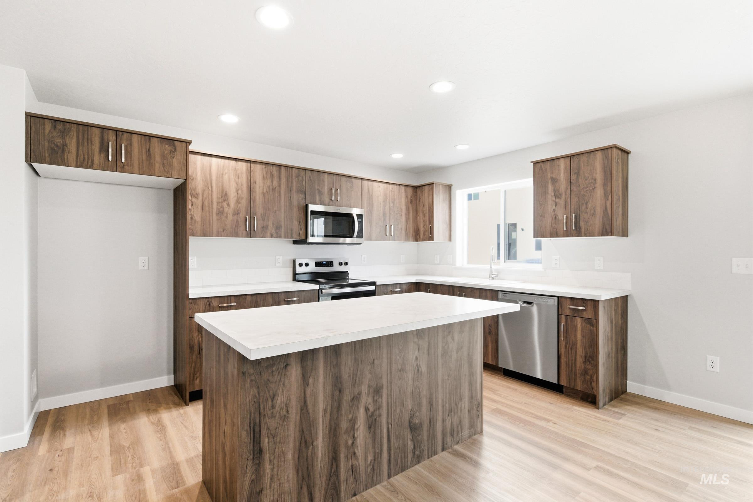 13681 Inman Ct, Caldwell, Idaho 83607, 5 Bedrooms, 3 Bathrooms, Residential For Sale, Price $479,990, 98981615