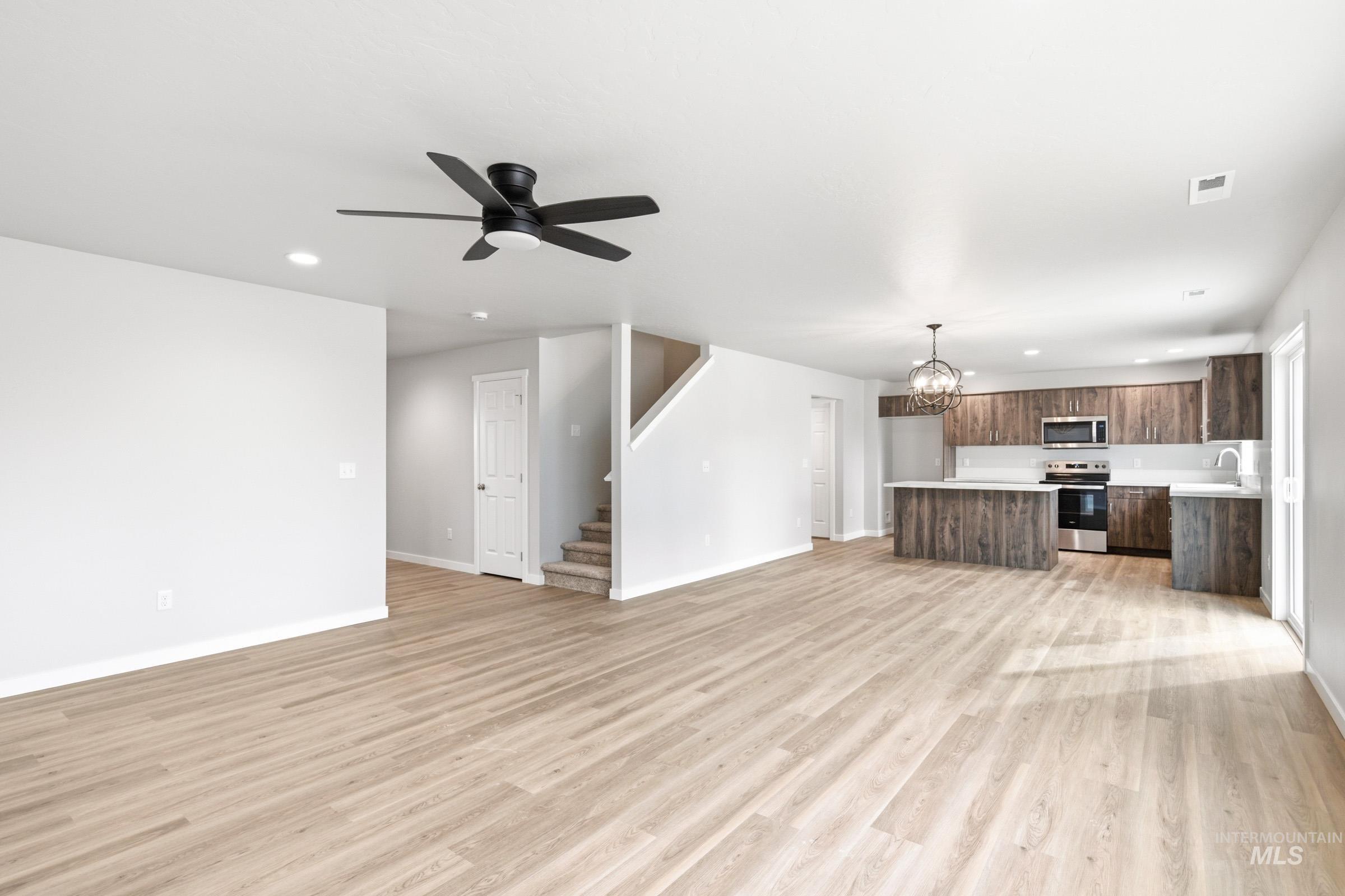 13681 Inman Ct, Caldwell, Idaho 83607, 5 Bedrooms, 3 Bathrooms, Residential For Sale, Price $479,990, 98981615