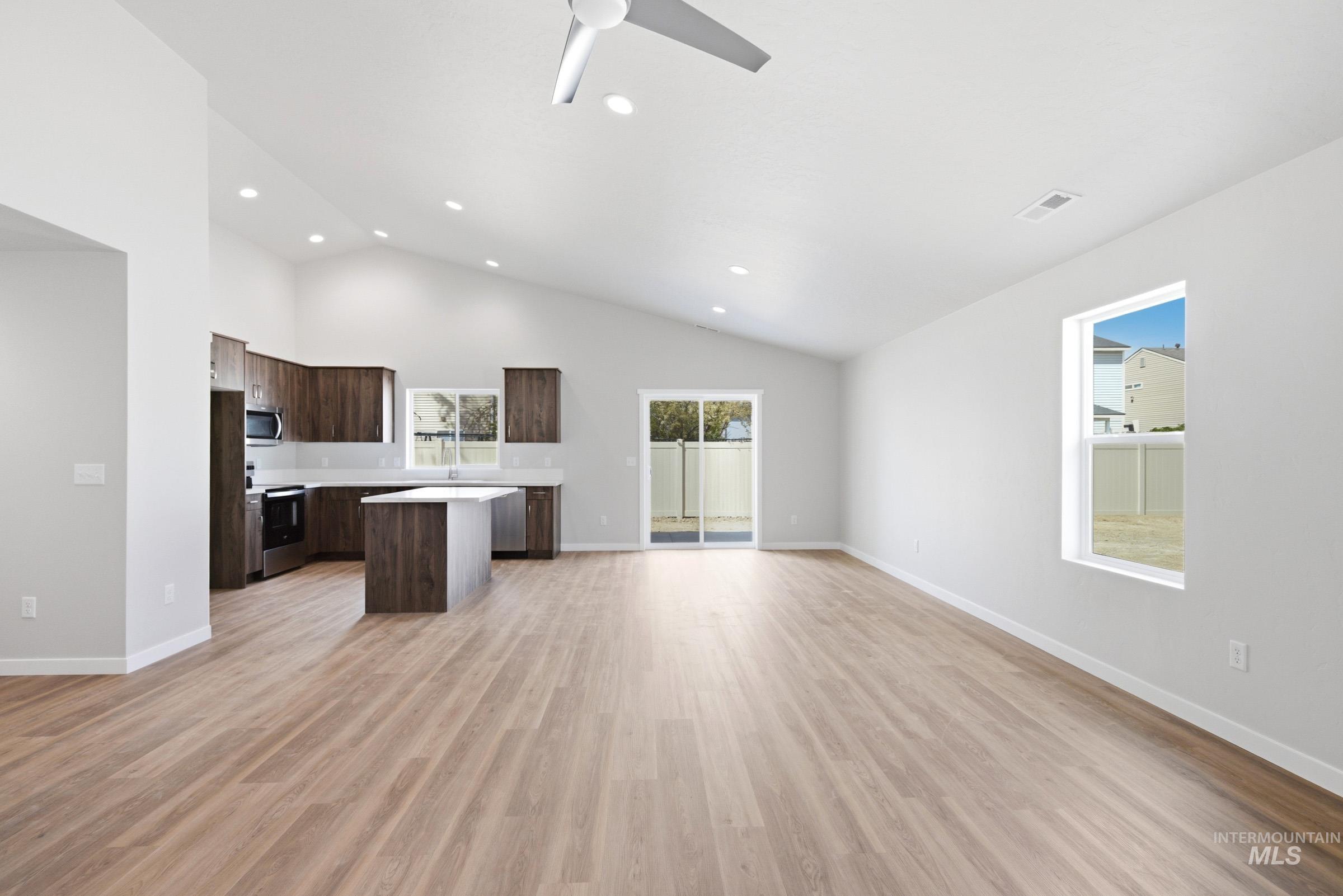 13734 Redway Ct, Caldwell, Idaho 83607, 4 Bedrooms, 2 Bathrooms, Residential For Sale, Price $439,990, 98981616