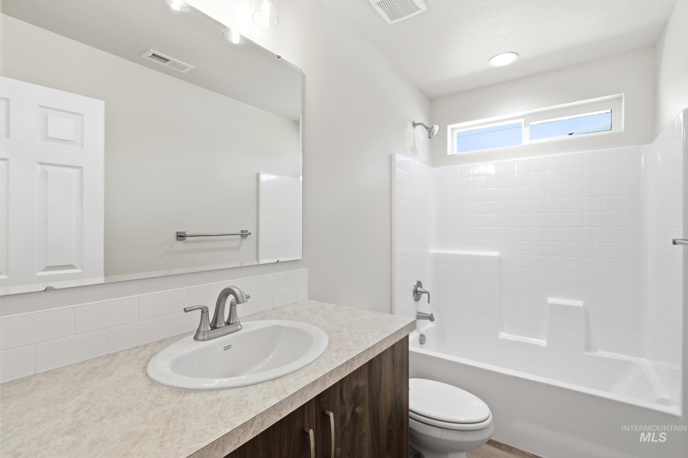 13734 Redway Ct, Caldwell, Idaho 83607, 4 Bedrooms, 2 Bathrooms, Residential For Sale, Price $439,990, 98981616