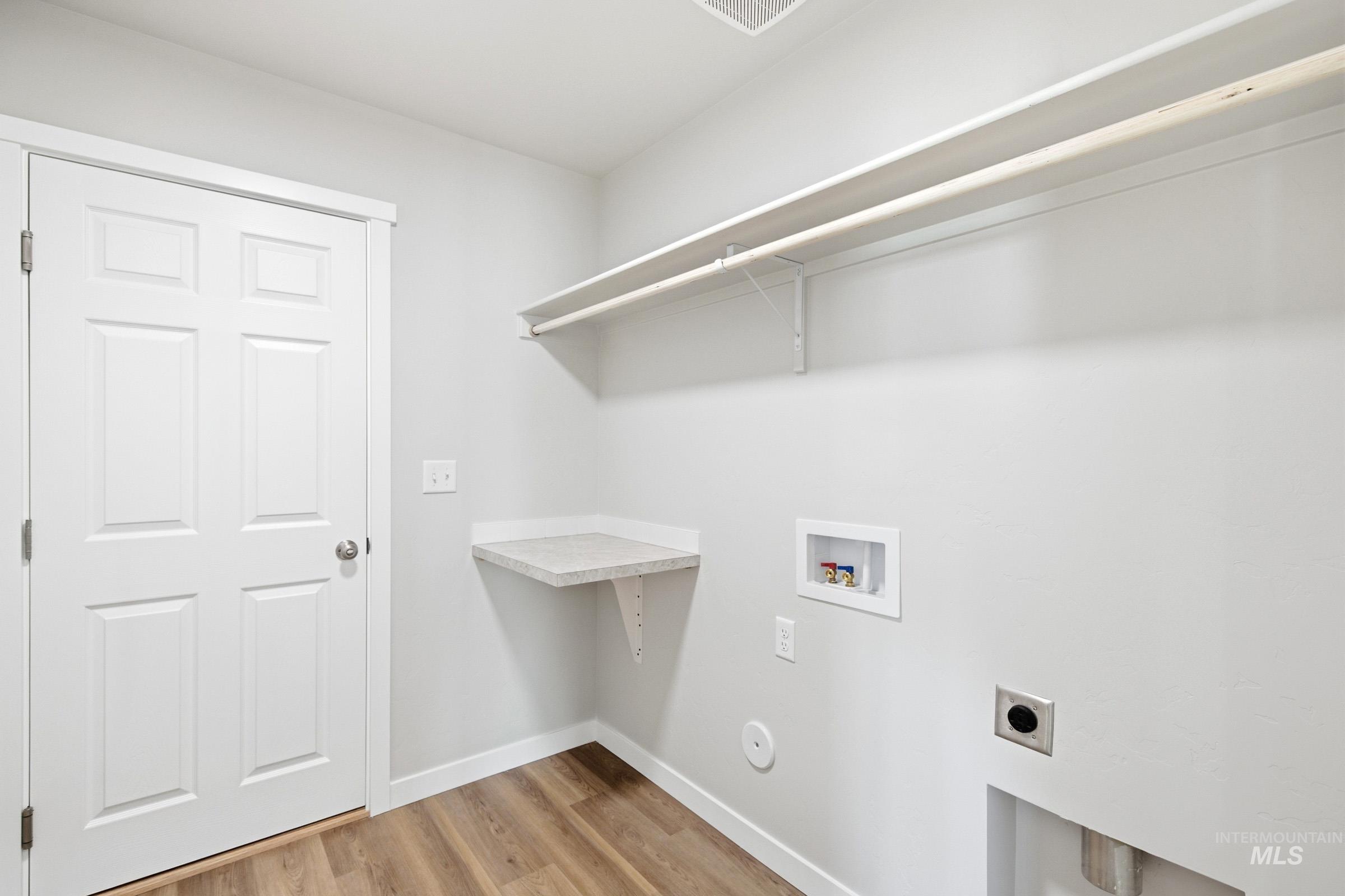 13734 Redway Ct, Caldwell, Idaho 83607, 4 Bedrooms, 2 Bathrooms, Residential For Sale, Price $439,990, 98981616