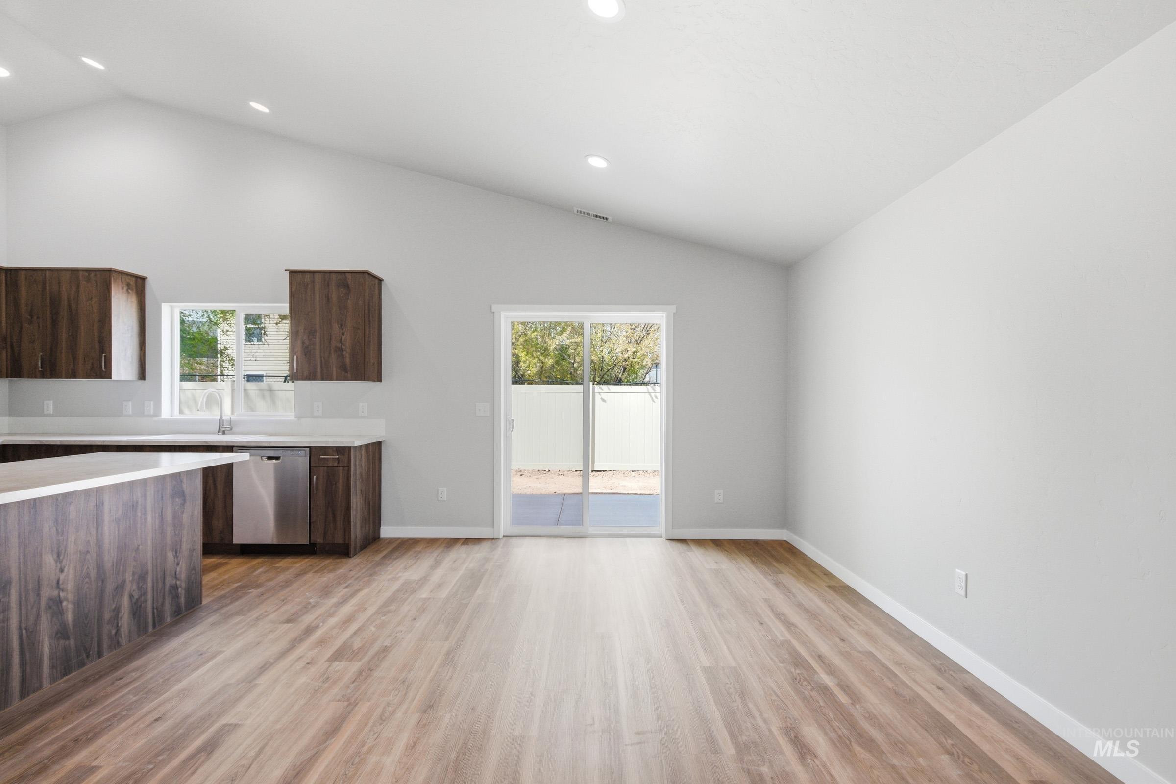 13734 Redway Ct, Caldwell, Idaho 83607, 4 Bedrooms, 2 Bathrooms, Residential For Sale, Price $439,990, 98981616