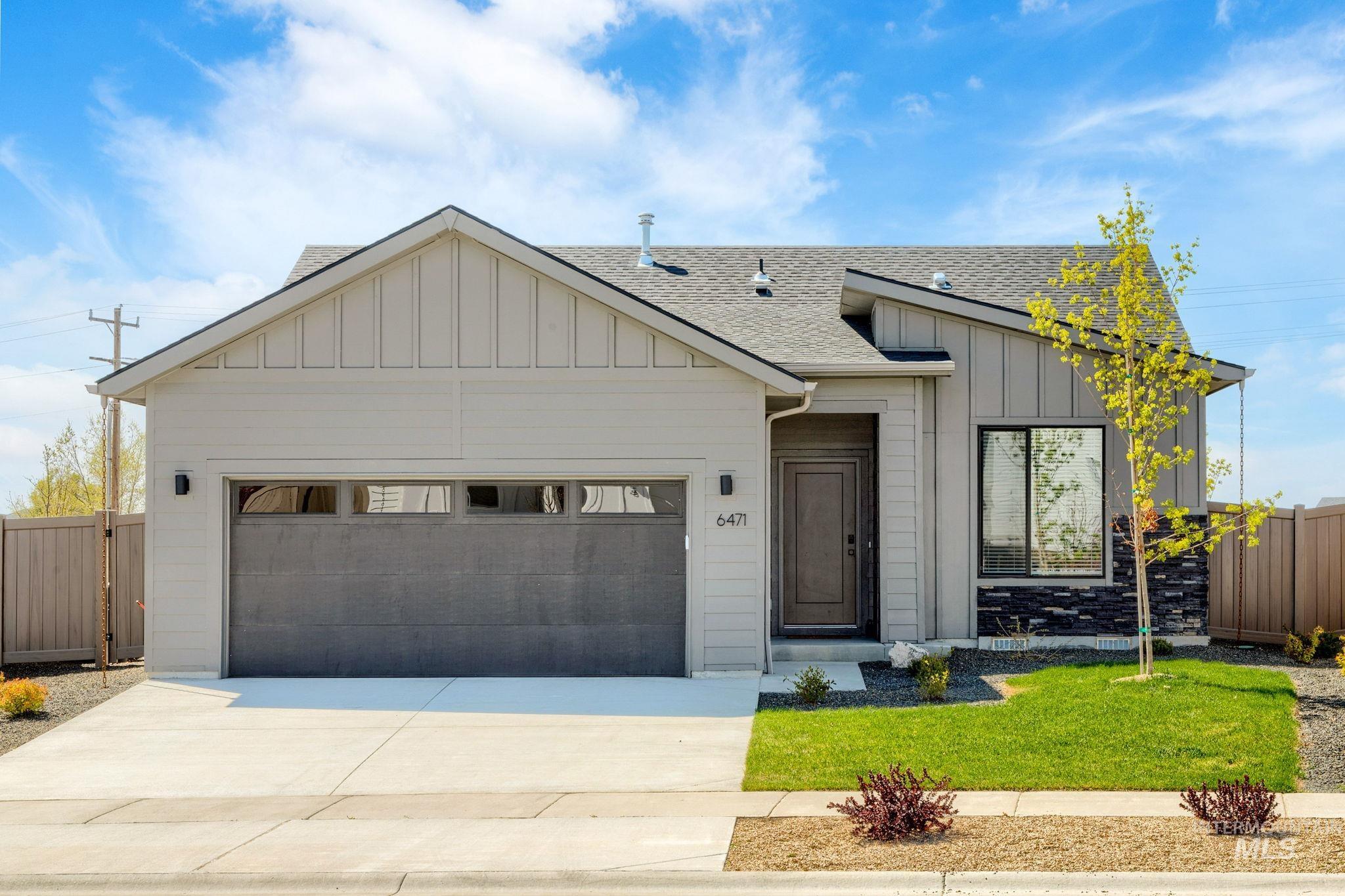6471 S Banded Eagle Way, Boise, Idaho 83709, 3 Bedrooms, 2 Bathrooms, Residential For Sale, Price $469,900, 98981617