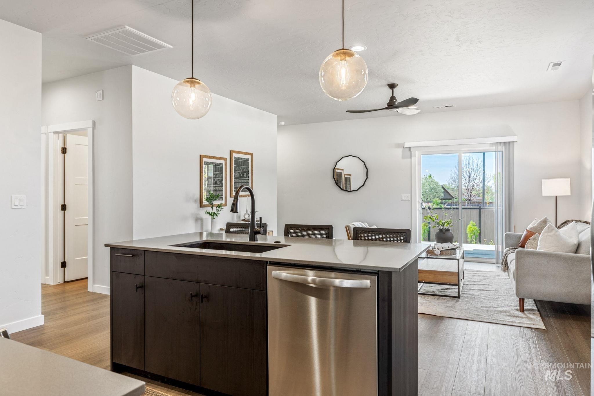 6471 S Banded Eagle Way, Boise, Idaho 83709, 3 Bedrooms, 2 Bathrooms, Residential For Sale, Price $469,900, 98981617