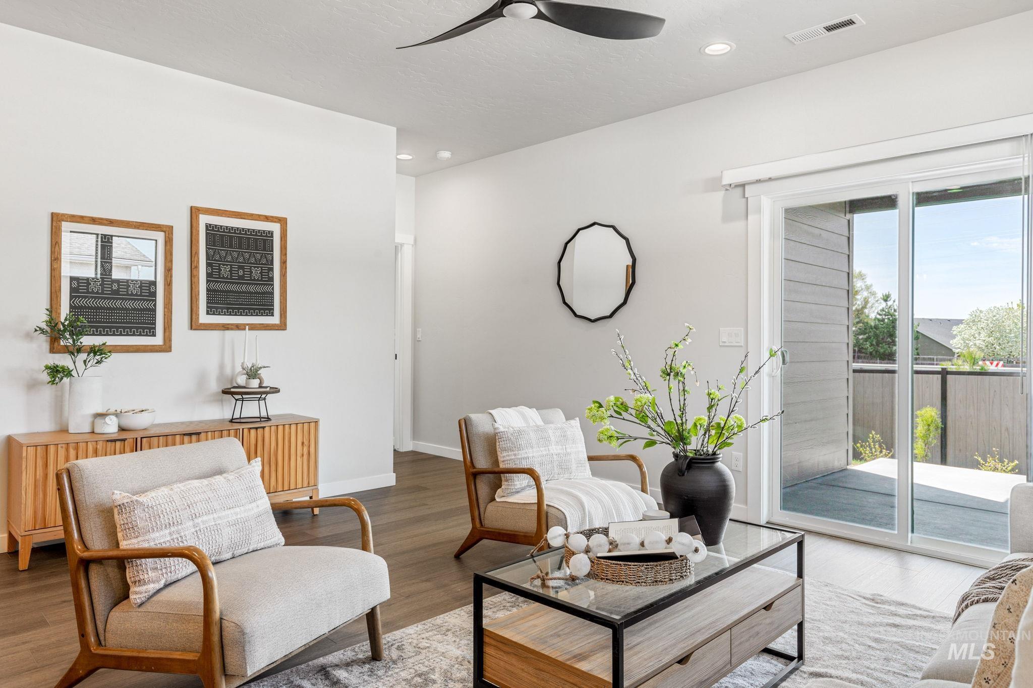 6471 S Banded Eagle Way, Boise, Idaho 83709, 3 Bedrooms, 2 Bathrooms, Residential For Sale, Price $469,900, 98981617