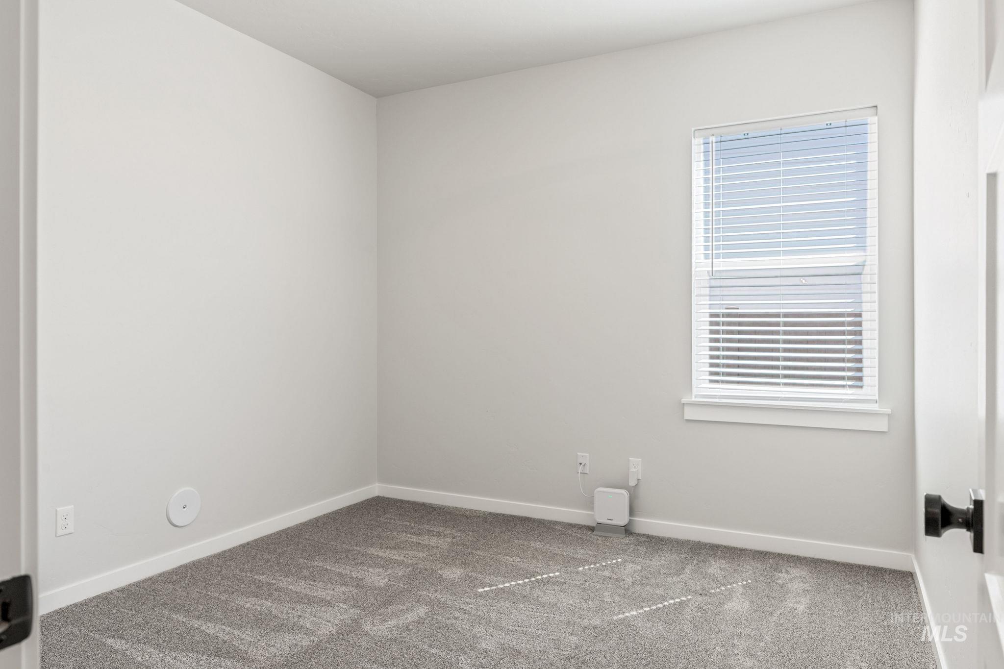 6471 S Banded Eagle Way, Boise, Idaho 83709, 3 Bedrooms, 2 Bathrooms, Residential For Sale, Price $469,900, 98981617