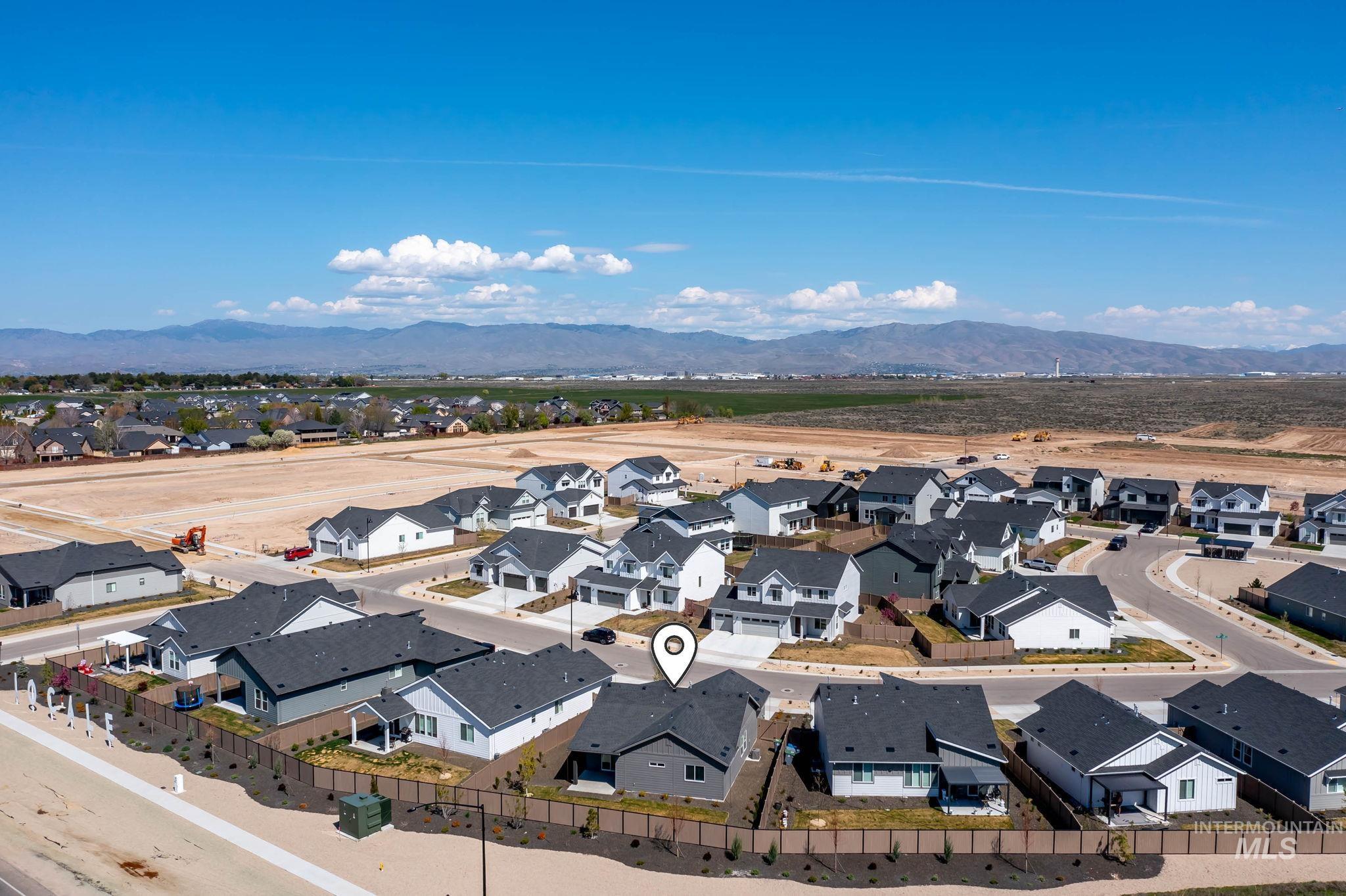 6471 S Banded Eagle Way, Boise, Idaho 83709, 3 Bedrooms, 2 Bathrooms, Residential For Sale, Price $469,900, 98981617