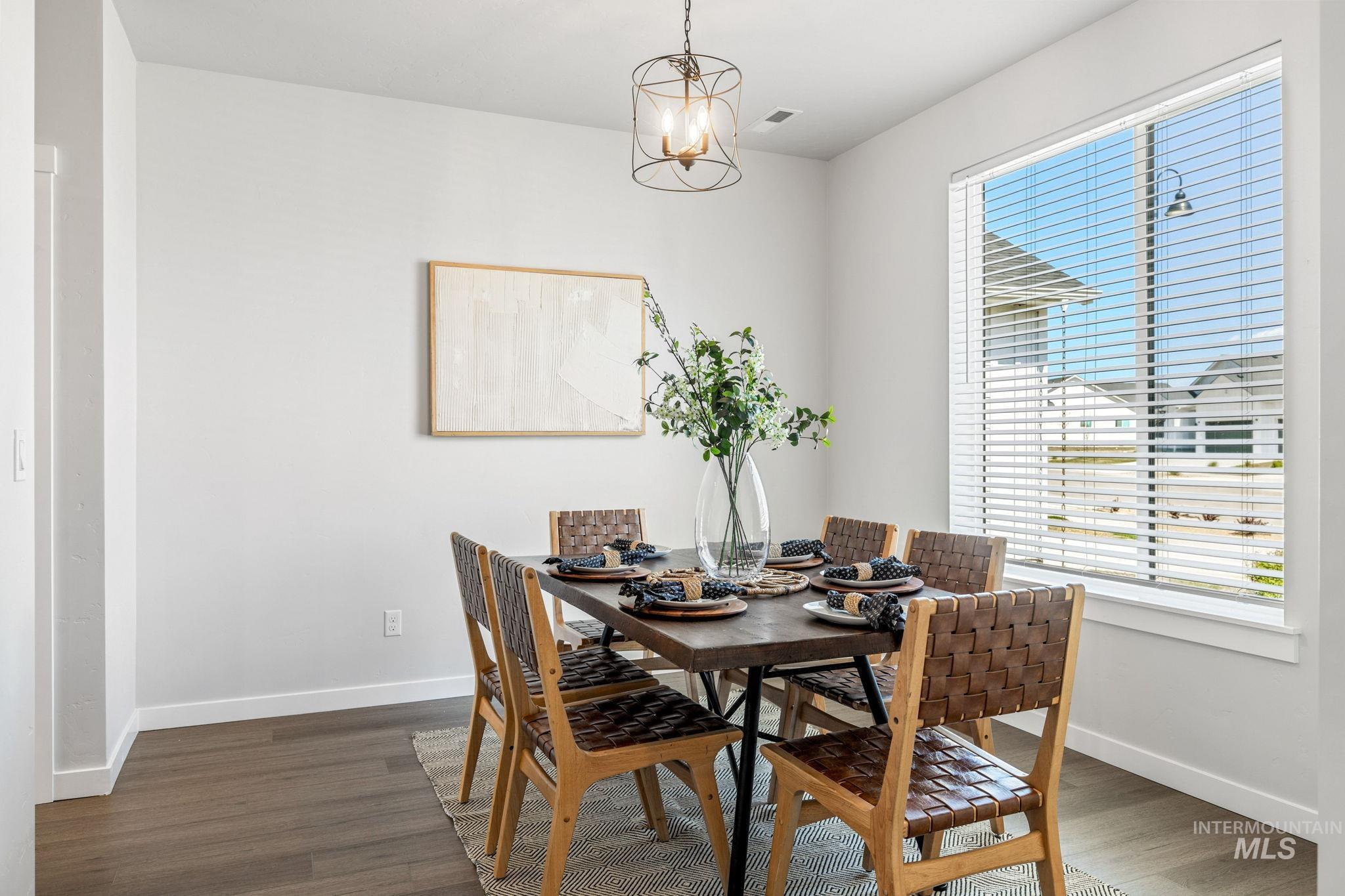 6471 S Banded Eagle Way, Boise, Idaho 83709, 3 Bedrooms, 2 Bathrooms, Residential For Sale, Price $469,900, 98981617