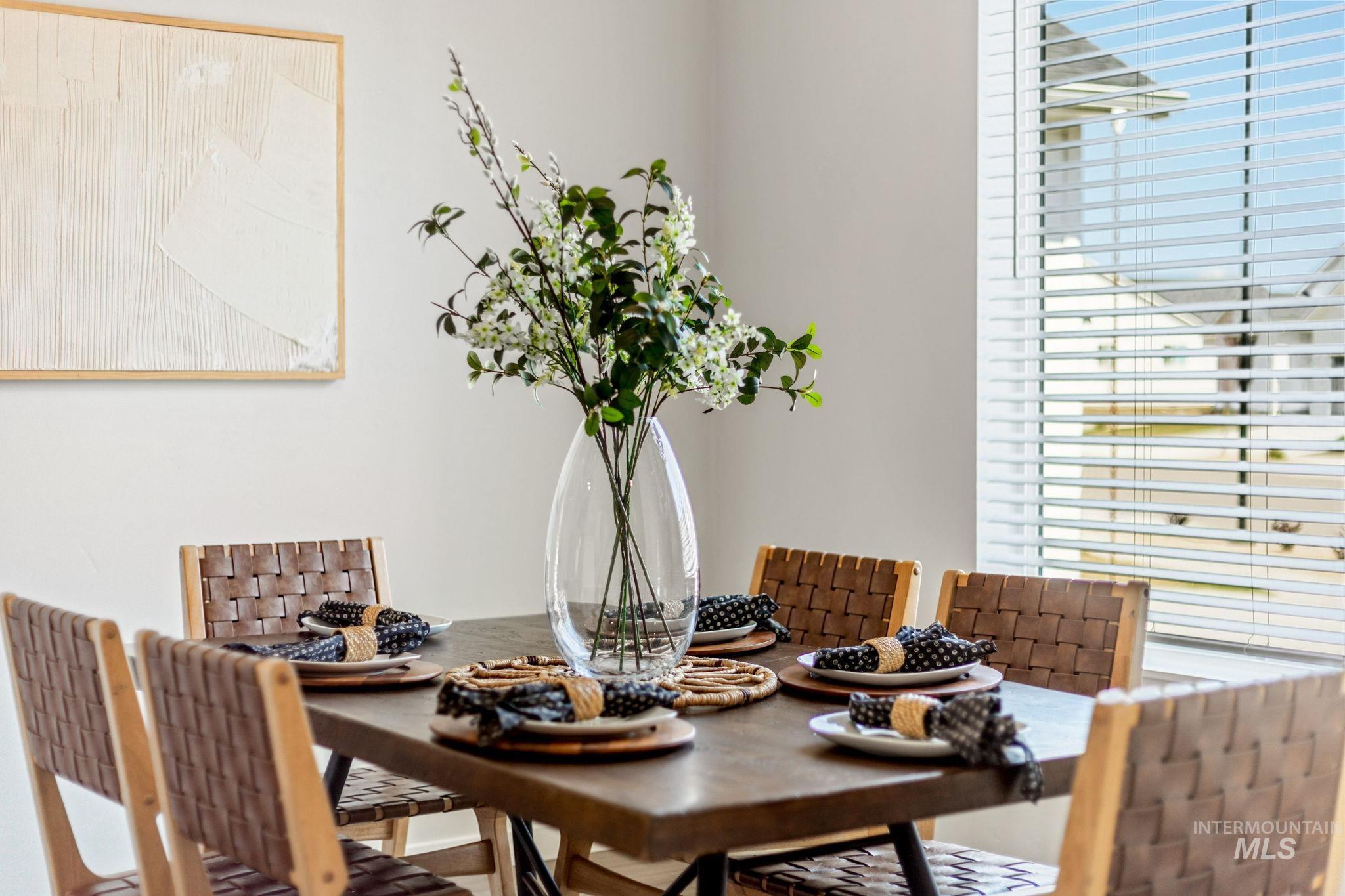 6471 S Banded Eagle Way, Boise, Idaho 83709, 3 Bedrooms, 2 Bathrooms, Residential For Sale, Price $469,900, 98981617