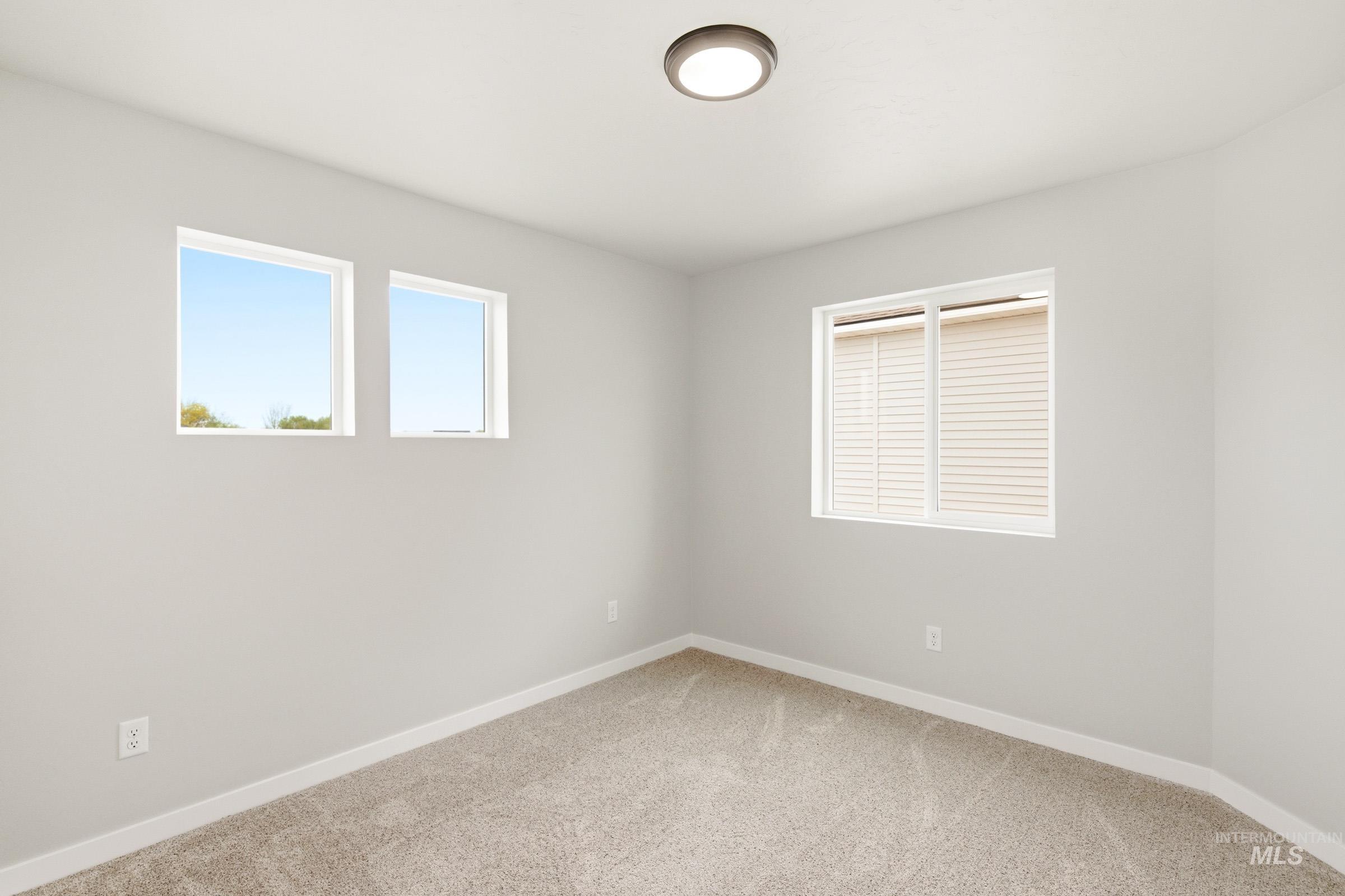 33 S Sweetgrass Ave, Nampa, Idaho 83651, 3 Bedrooms, 2.5 Bathrooms, Residential For Sale, Price $409,990, 98981618