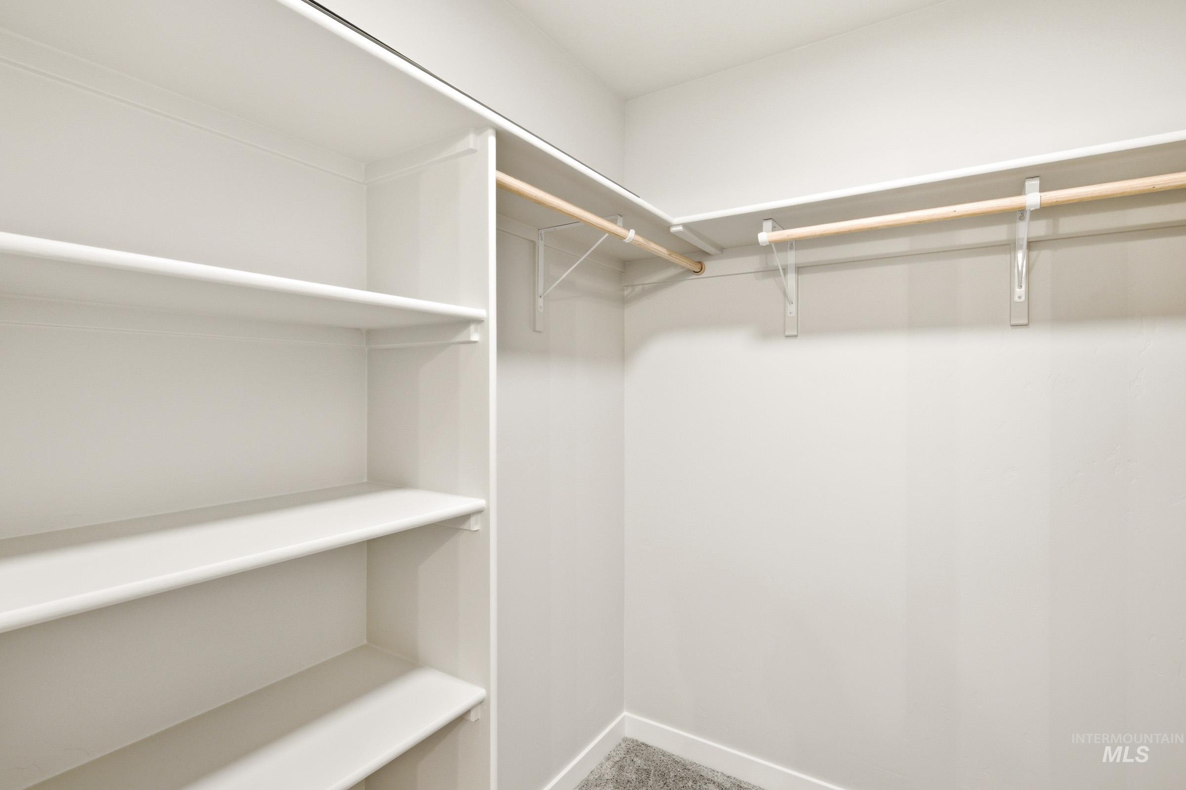 33 S Sweetgrass Ave, Nampa, Idaho 83651, 3 Bedrooms, 2.5 Bathrooms, Residential For Sale, Price $409,990, 98981618