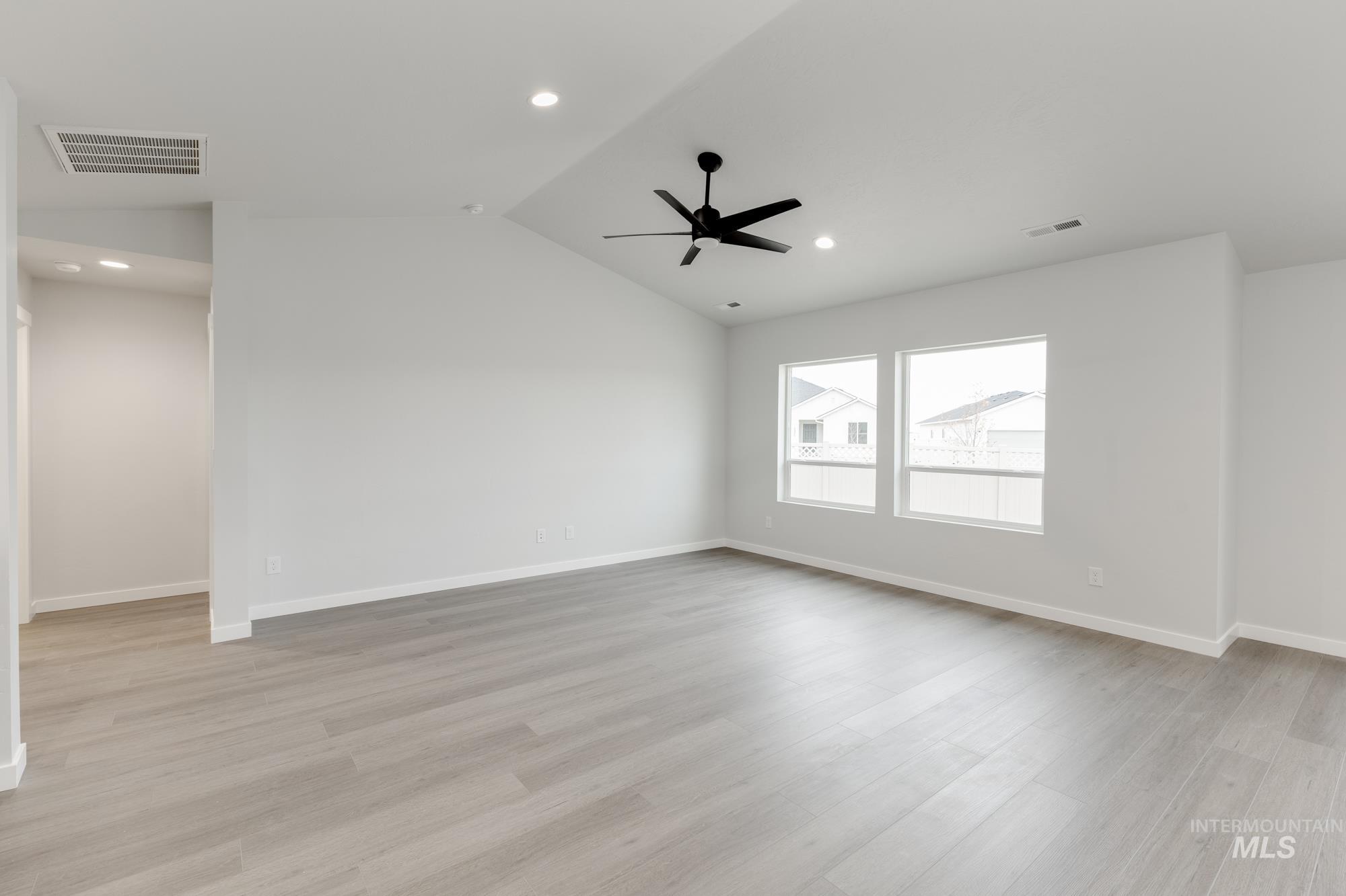 15290 Queensbury Ave, Nampa, Idaho 83686, 4 Bedrooms, 2 Bathrooms, Residential For Sale, Price $433,990, 98981622