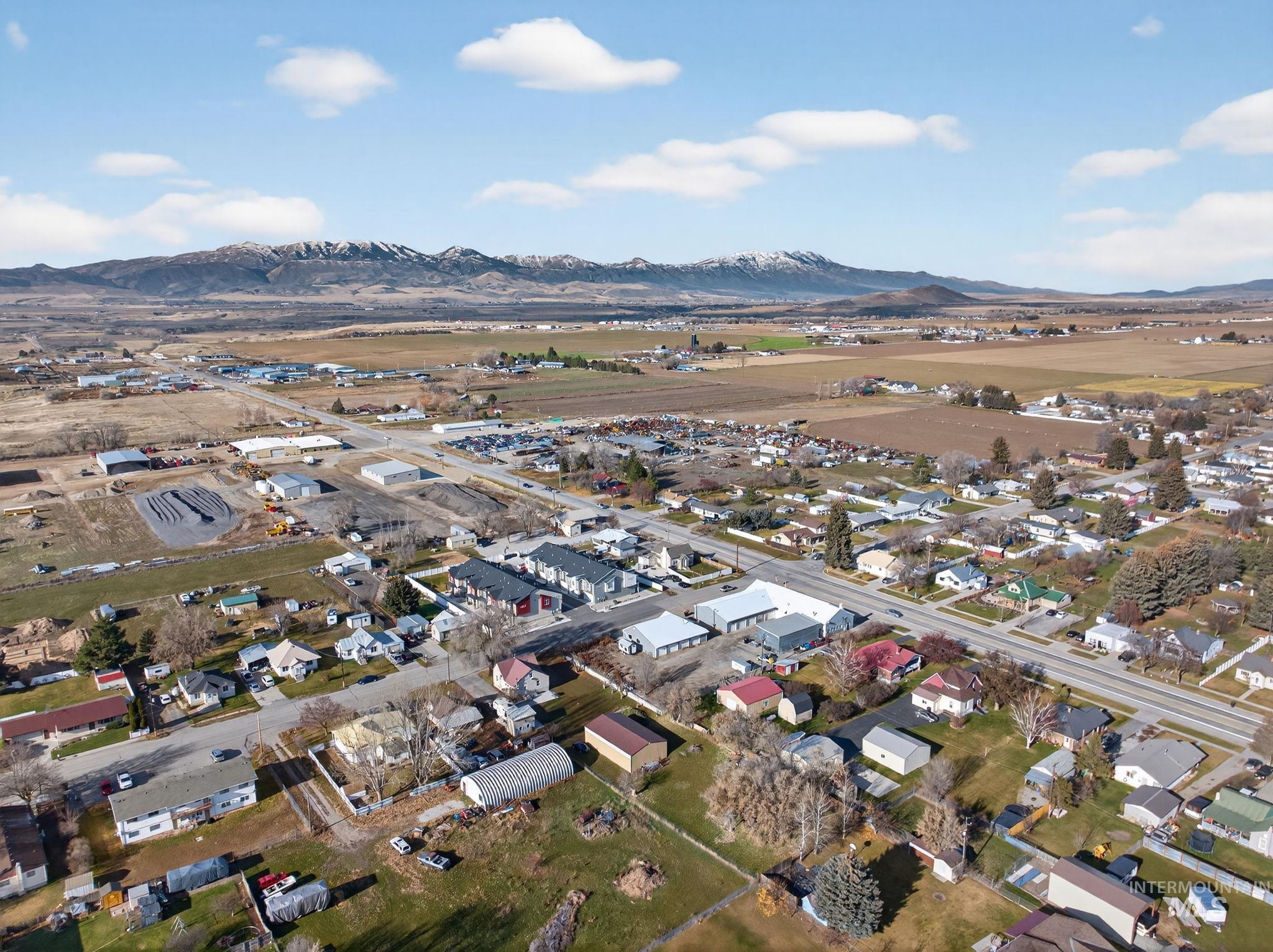 49 S 4th W, Preston, Idaho 82363, 3 Bedrooms, 1 Bathroom, Residential For Sale, Price $390,000, 98981625