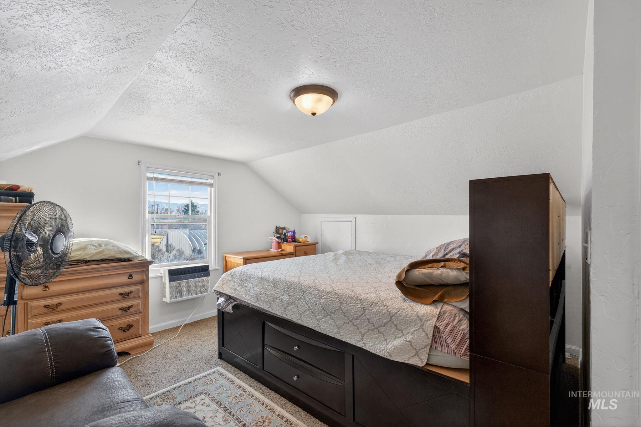 49 S 4th W, Preston, Idaho 82363, 3 Bedrooms, 1 Bathroom, Residential For Sale, Price $390,000, 98981625