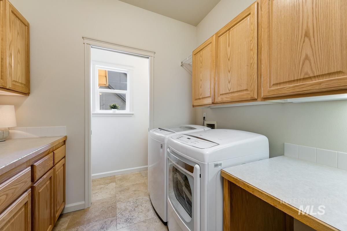 1769 S Magic Mill, Boise, Idaho 83709, 4 Bedrooms, 2.5 Bathrooms, Residential For Sale, Price $618,000, 98981646