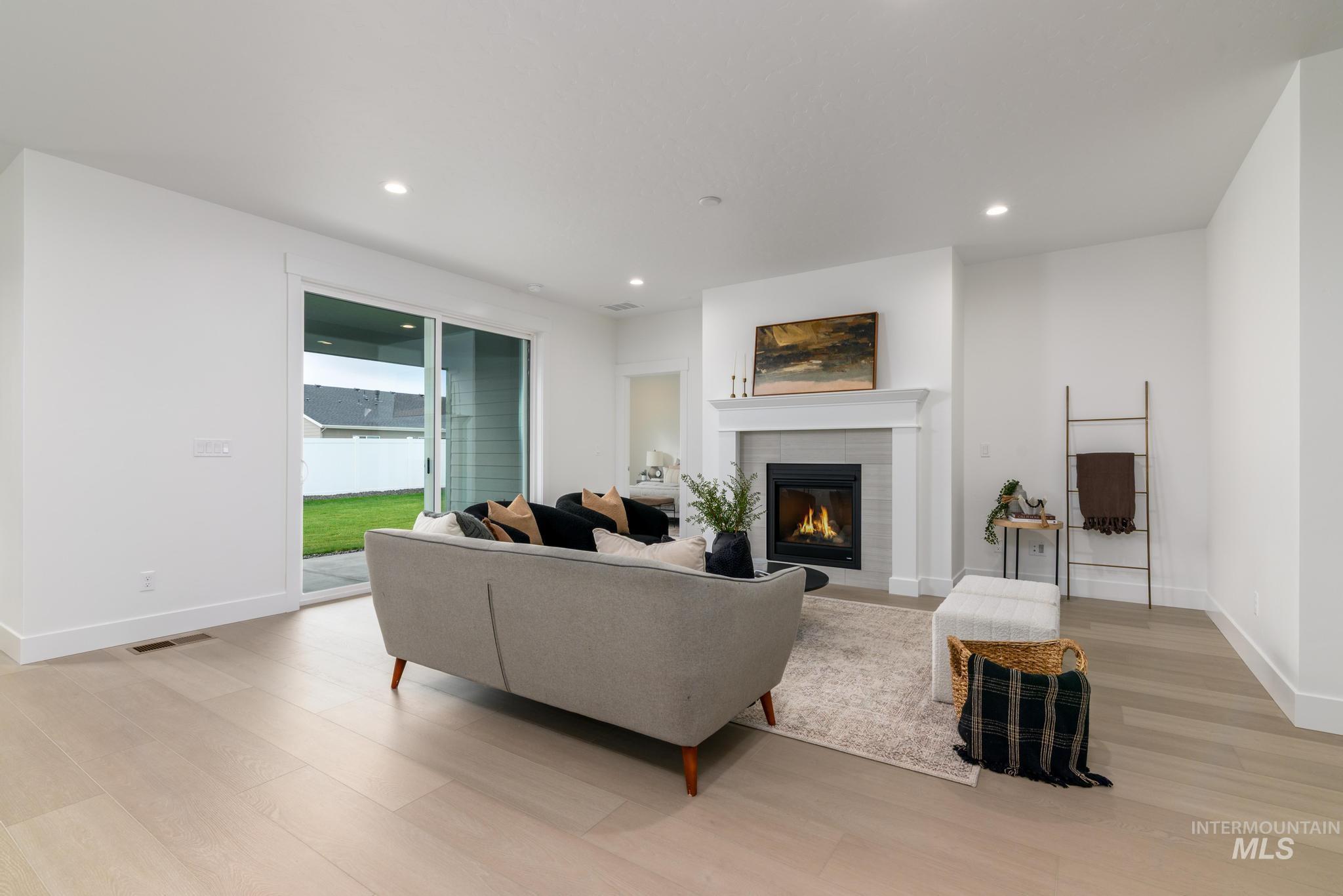 1481 N Burnam Ave, Star, Idaho 83669, 3 Bedrooms, 2 Bathrooms, Residential For Sale, Price $555,000, 98981658