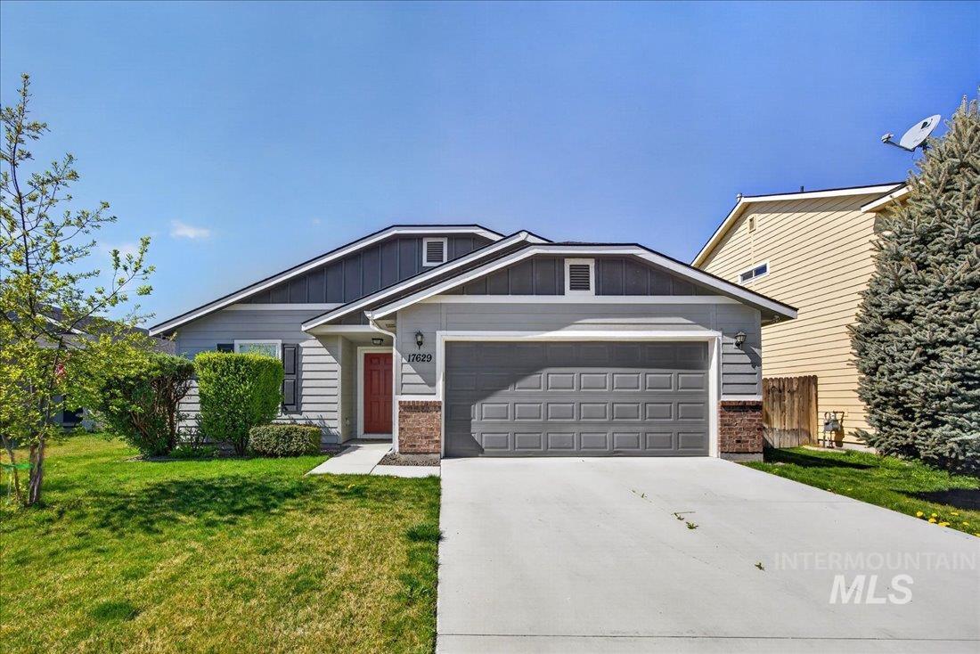 17629 Mesa Springs, Nampa, Idaho 83687, 3 Bedrooms, 2 Bathrooms, Residential For Sale, Price $409,900, 98981666