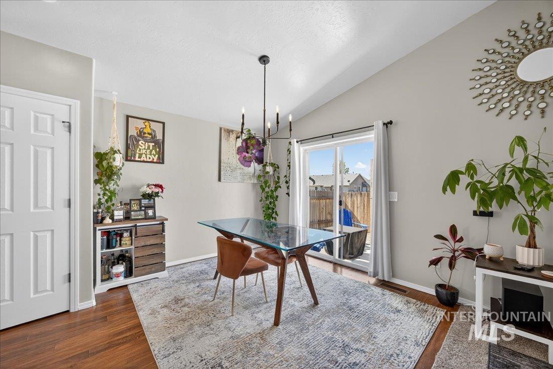 17629 Mesa Springs, Nampa, Idaho 83687, 3 Bedrooms, 2 Bathrooms, Residential For Sale, Price $409,900, 98981666