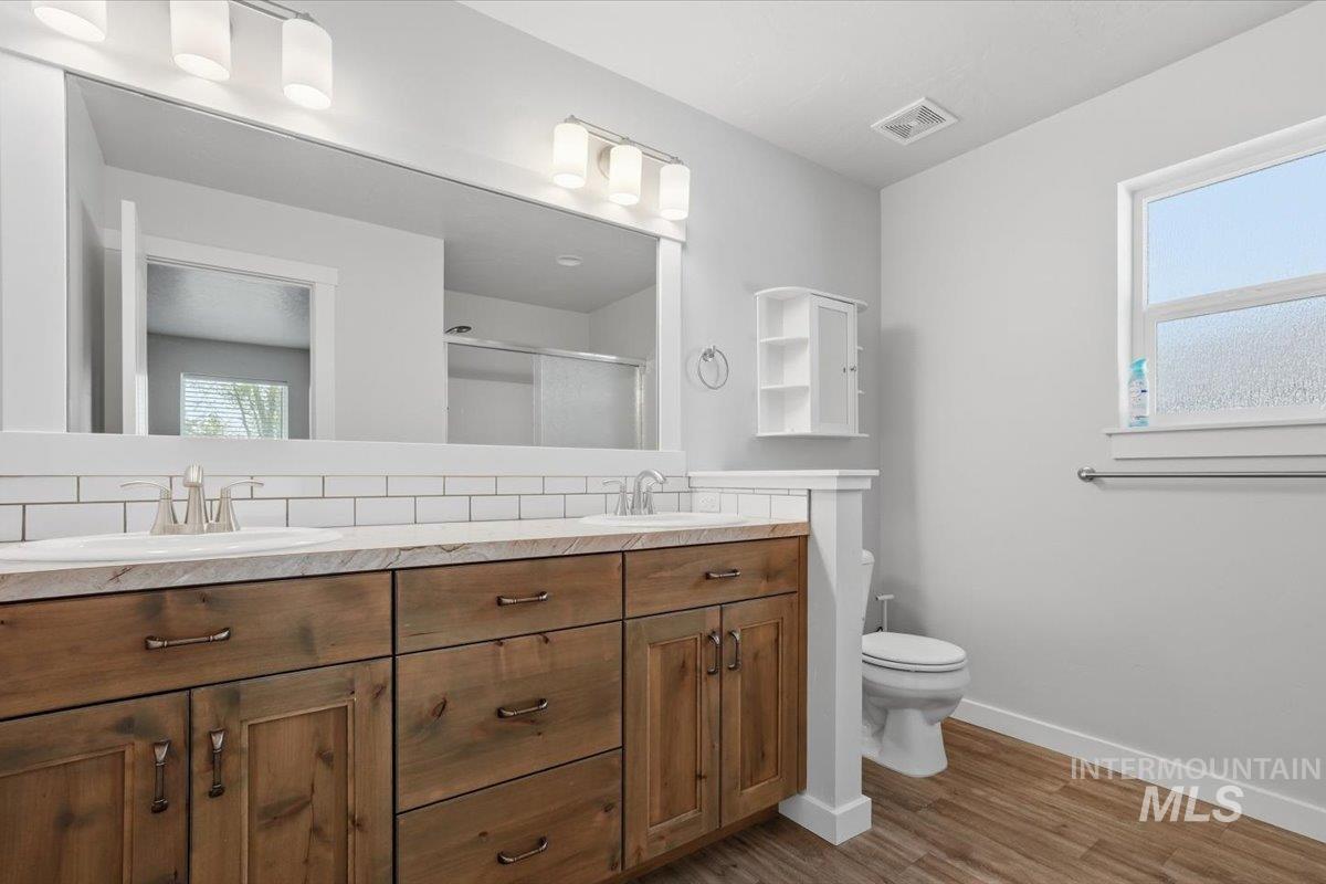 260 Stagecoach Ave, Fruitland, Idaho 83619, 3 Bedrooms, 2 Bathrooms, Residential For Sale, Price $435,000, 98981669