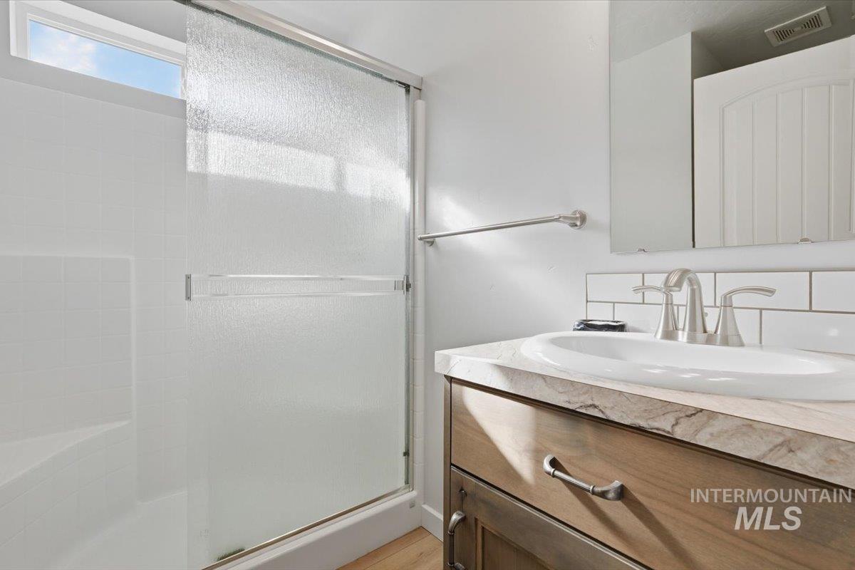 260 Stagecoach Ave, Fruitland, Idaho 83619, 3 Bedrooms, 2 Bathrooms, Residential For Sale, Price $435,000, 98981669