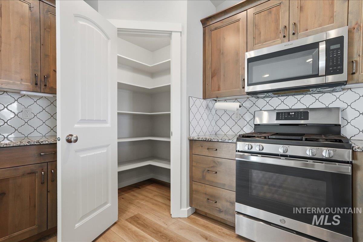 260 Stagecoach Ave, Fruitland, Idaho 83619, 3 Bedrooms, 2 Bathrooms, Residential For Sale, Price $435,000, 98981669