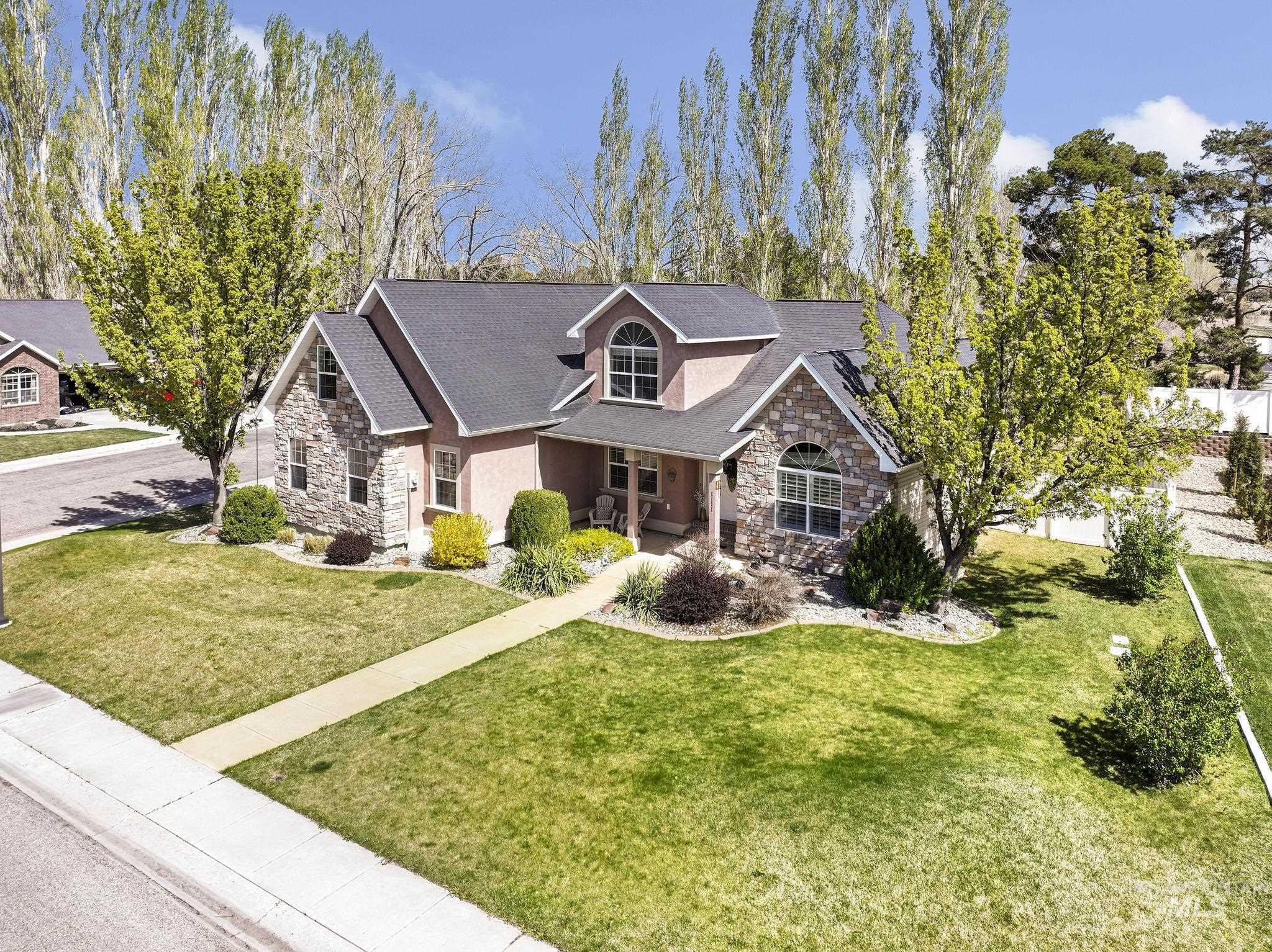 1111 Cole St, Kimberly, Idaho 83341-5138, 5 Bedrooms, 4 Bathrooms, Residential For Sale, Price $650,000, 98981671