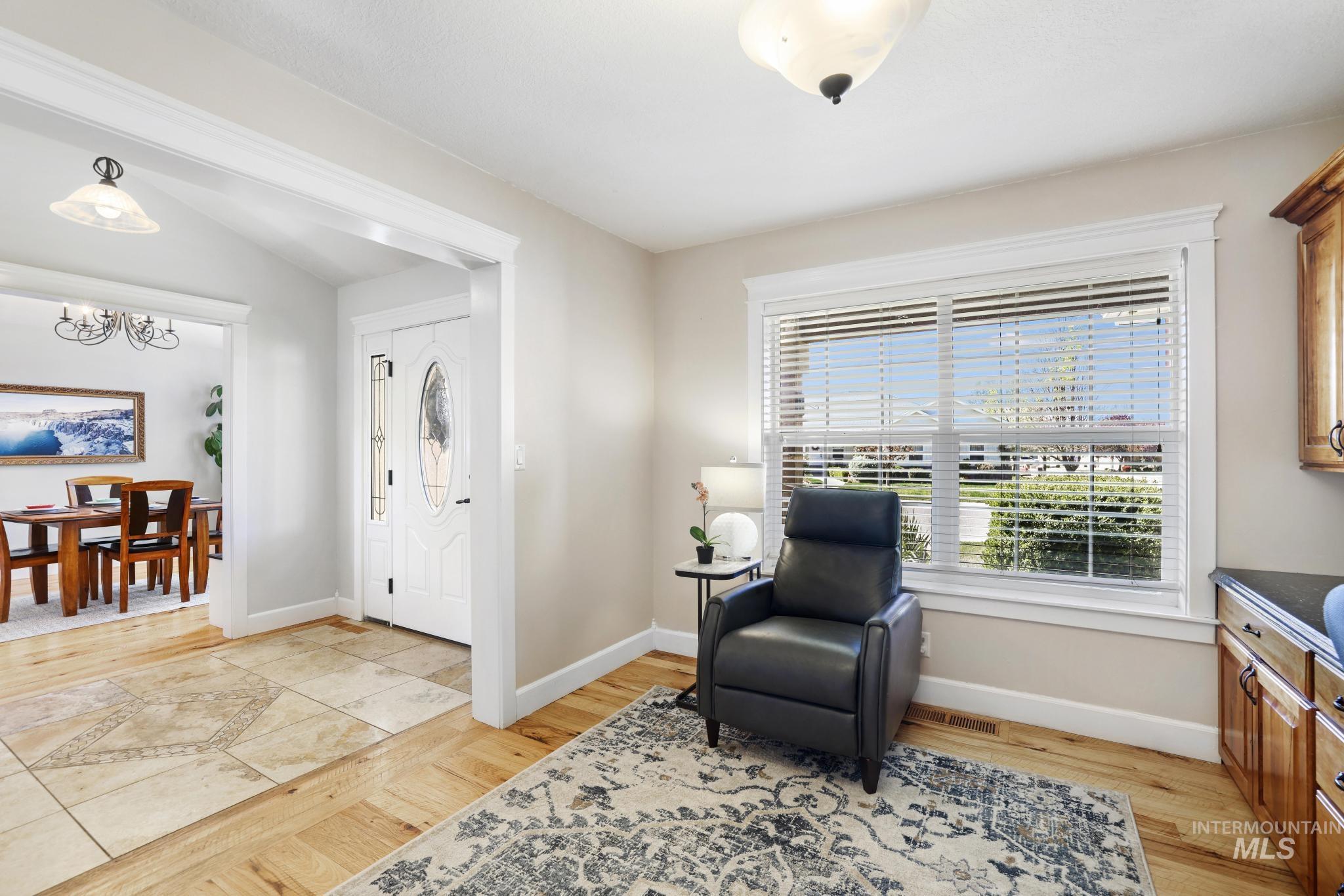 1111 Cole St, Kimberly, Idaho 83341-5138, 5 Bedrooms, 4 Bathrooms, Residential For Sale, Price $650,000, 98981671