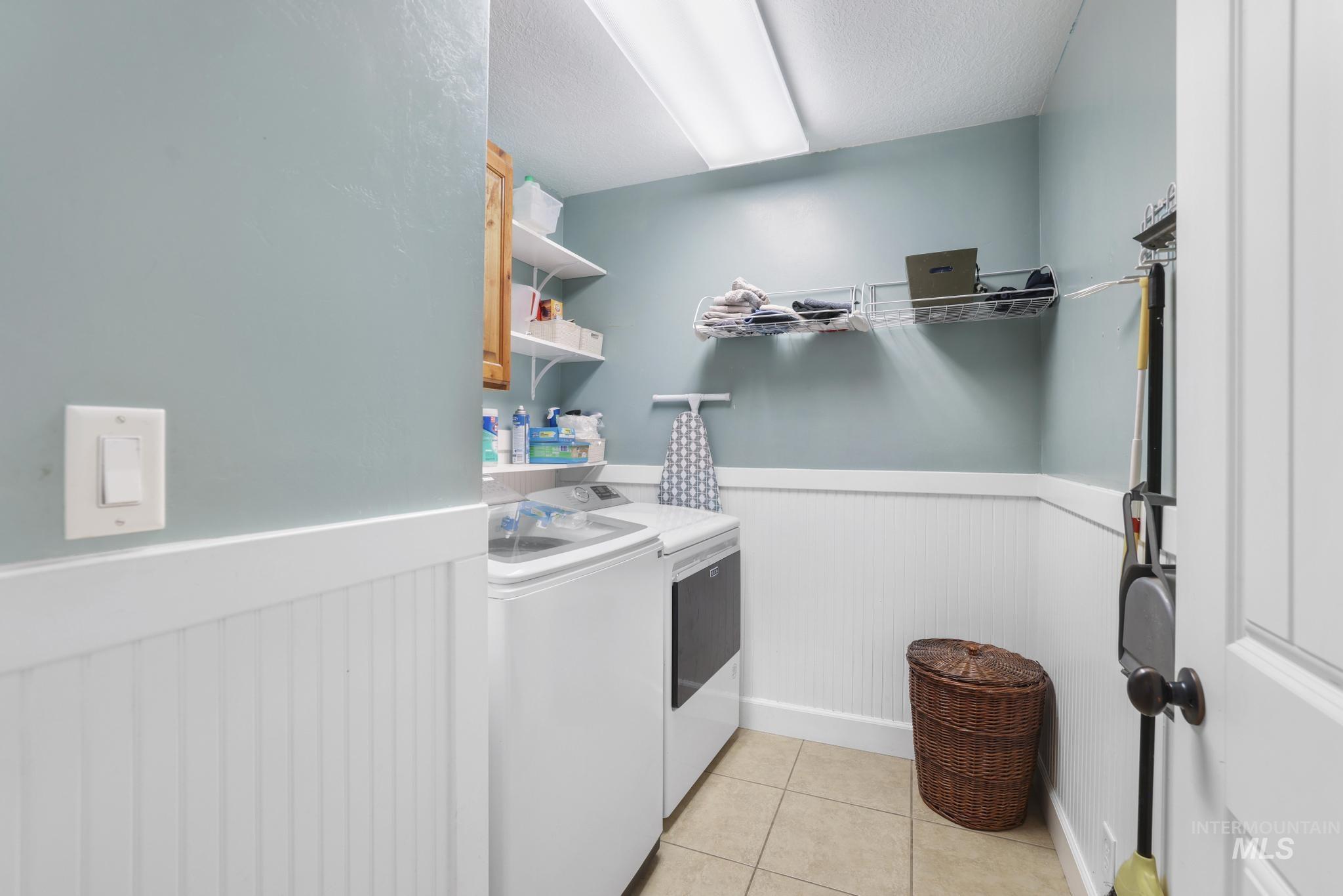 1111 Cole St, Kimberly, Idaho 83341-5138, 5 Bedrooms, 4 Bathrooms, Residential For Sale, Price $650,000, 98981671