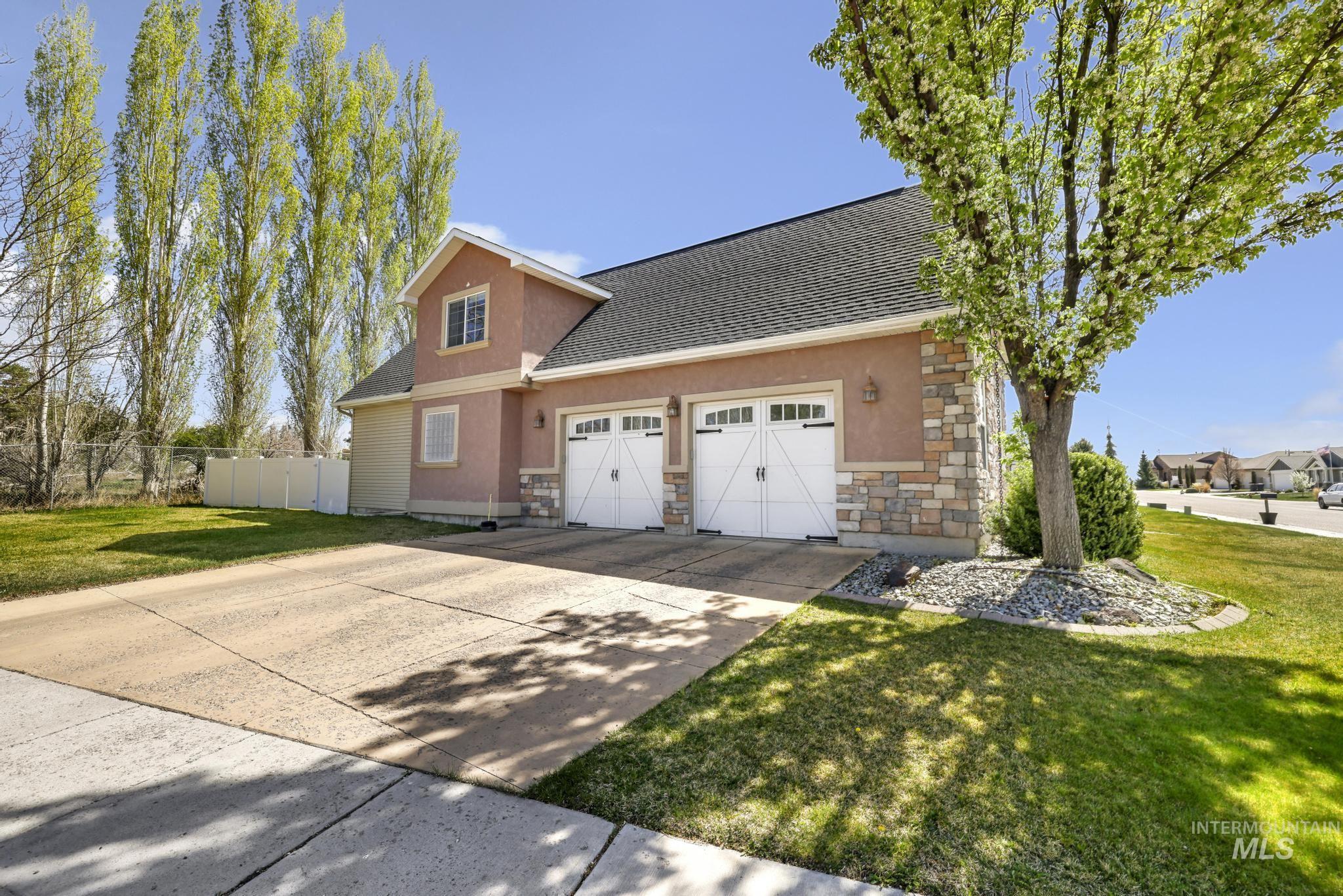 1111 Cole St, Kimberly, Idaho 83341-5138, 5 Bedrooms, 4 Bathrooms, Residential For Sale, Price $650,000, 98981671