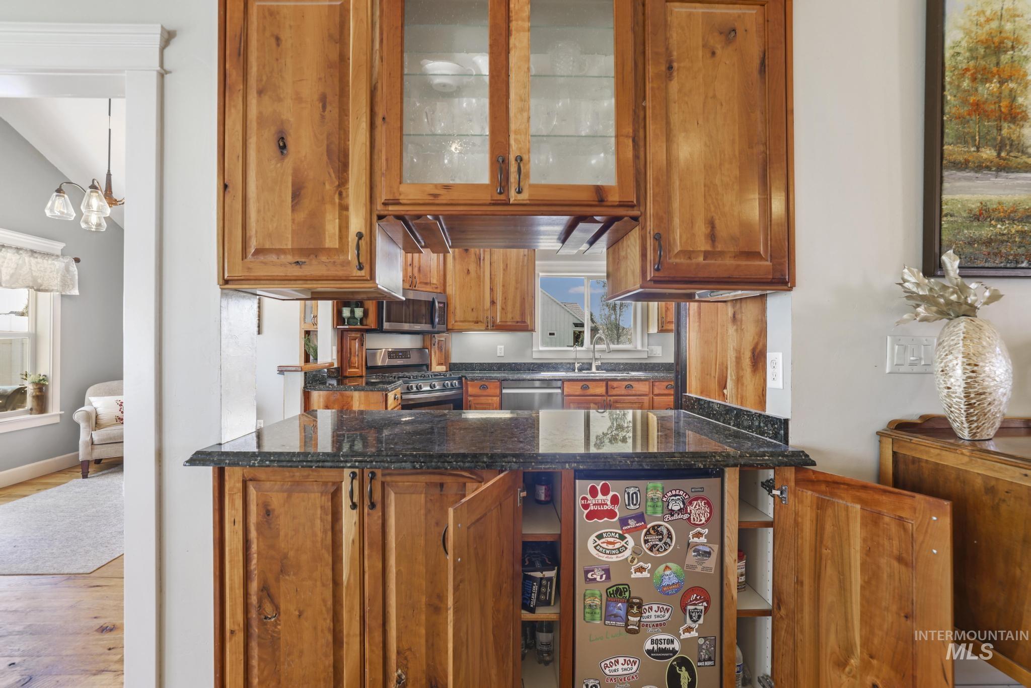 1111 Cole St, Kimberly, Idaho 83341-5138, 5 Bedrooms, 4 Bathrooms, Residential For Sale, Price $650,000, 98981671