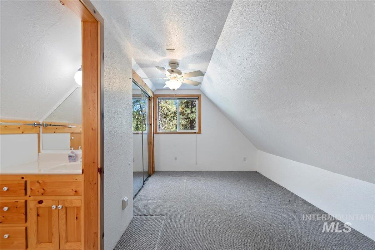 44 Ridgeview Dr, Cascade, Idaho 83611, 2 Bedrooms, 1.5 Bathrooms, Residential For Sale, Price $399,000, 98981673