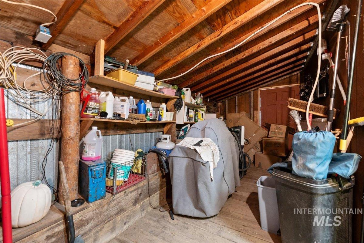 44 Ridgeview Dr, Cascade, Idaho 83611, 2 Bedrooms, 1.5 Bathrooms, Residential For Sale, Price $399,000, 98981673