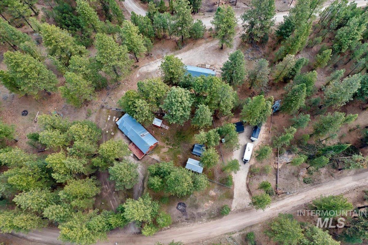 44 Ridgeview Dr, Cascade, Idaho 83611, 2 Bedrooms, 1.5 Bathrooms, Residential For Sale, Price $399,000, 98981673