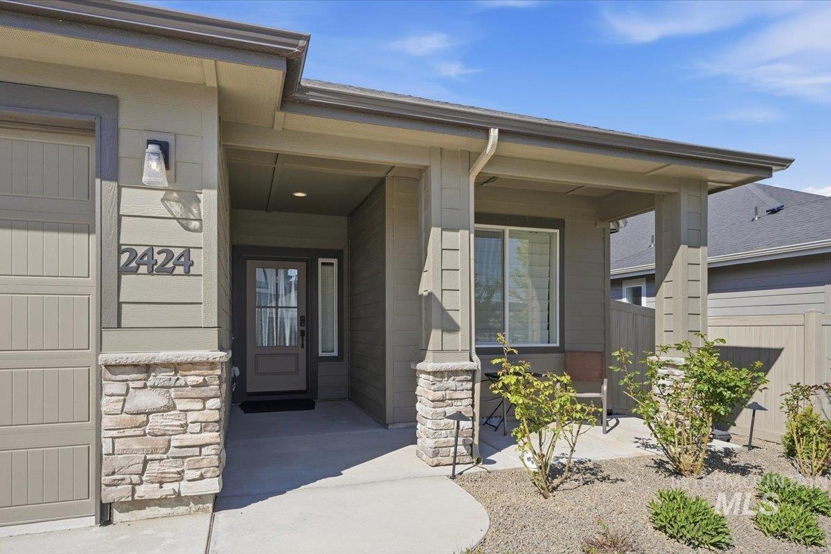 2424 W Herron Ridge Ct, Nampa, Idaho 83686, 3 Bedrooms, 2 Bathrooms, Residential For Sale, Price $505,000,MLS 98981722