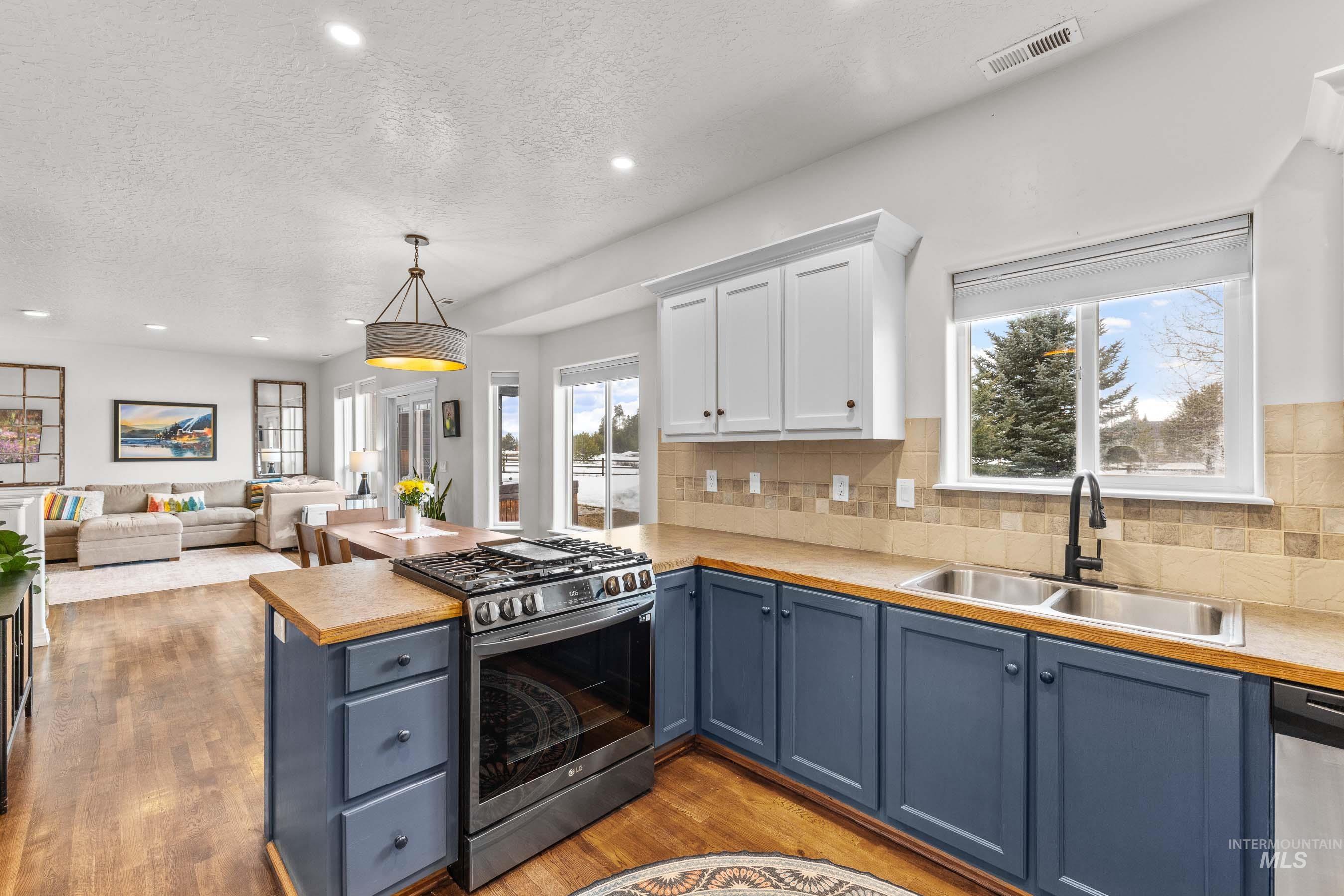 13247 Brookie Rd, McCall, Idaho 83638, 3 Bedrooms, 3 Bathrooms, Residential For Sale, Price $839,000,MLS 98981725